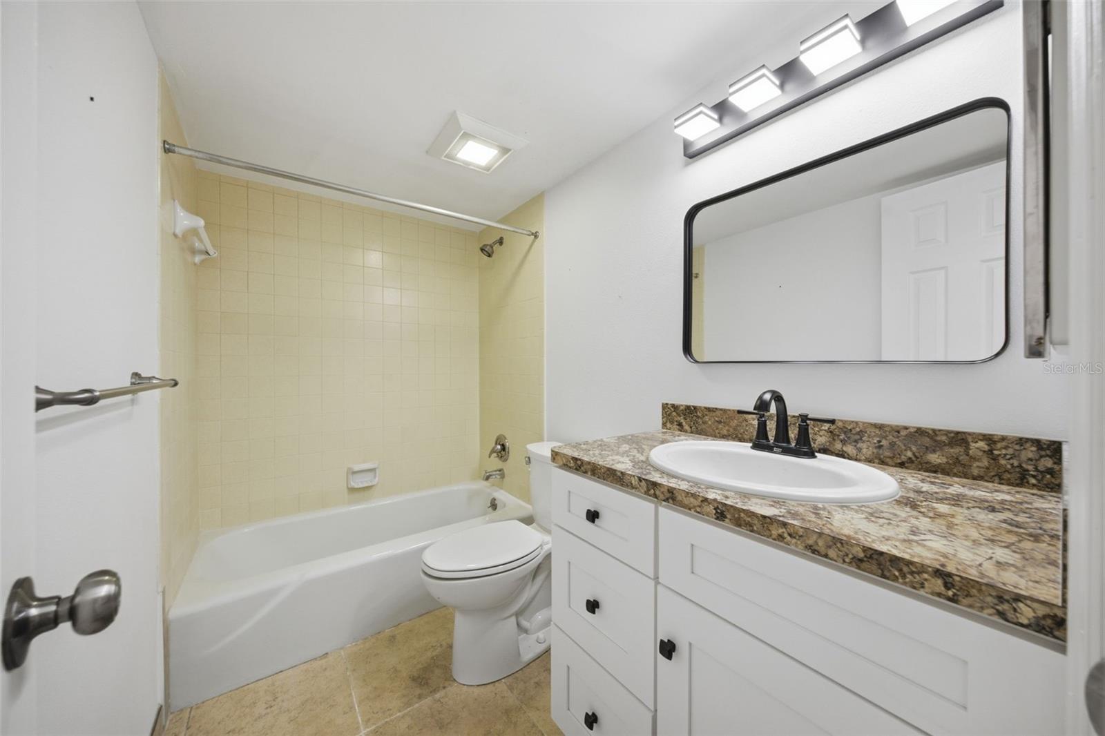 GULF HARBORS CONDO SEC 18 - Residential