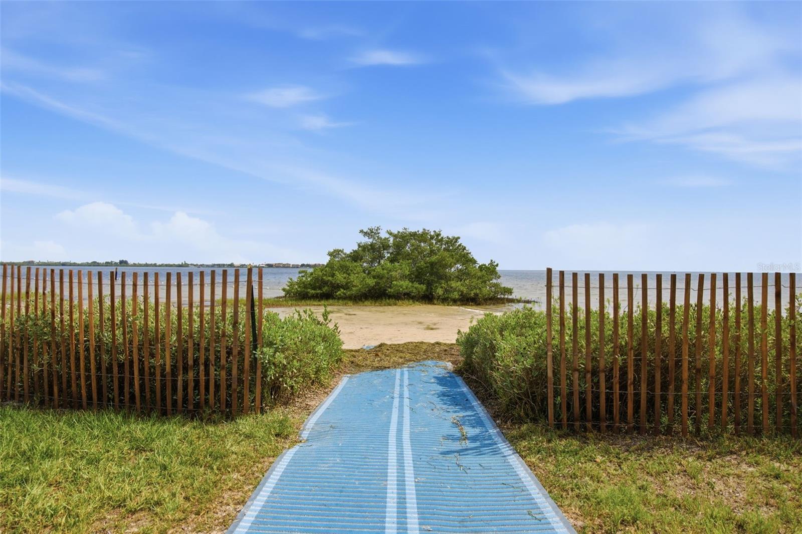 GULF HARBORS CONDO SEC 18 - Residential