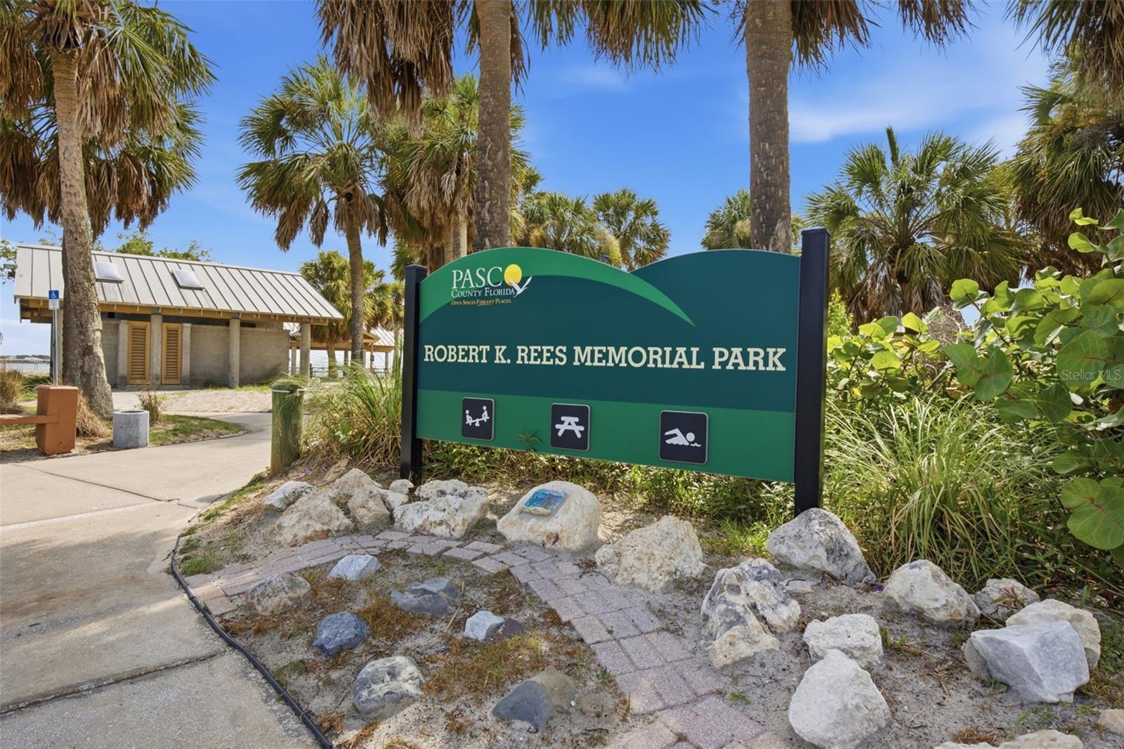 GULF HARBORS CONDO SEC 18 - Residential