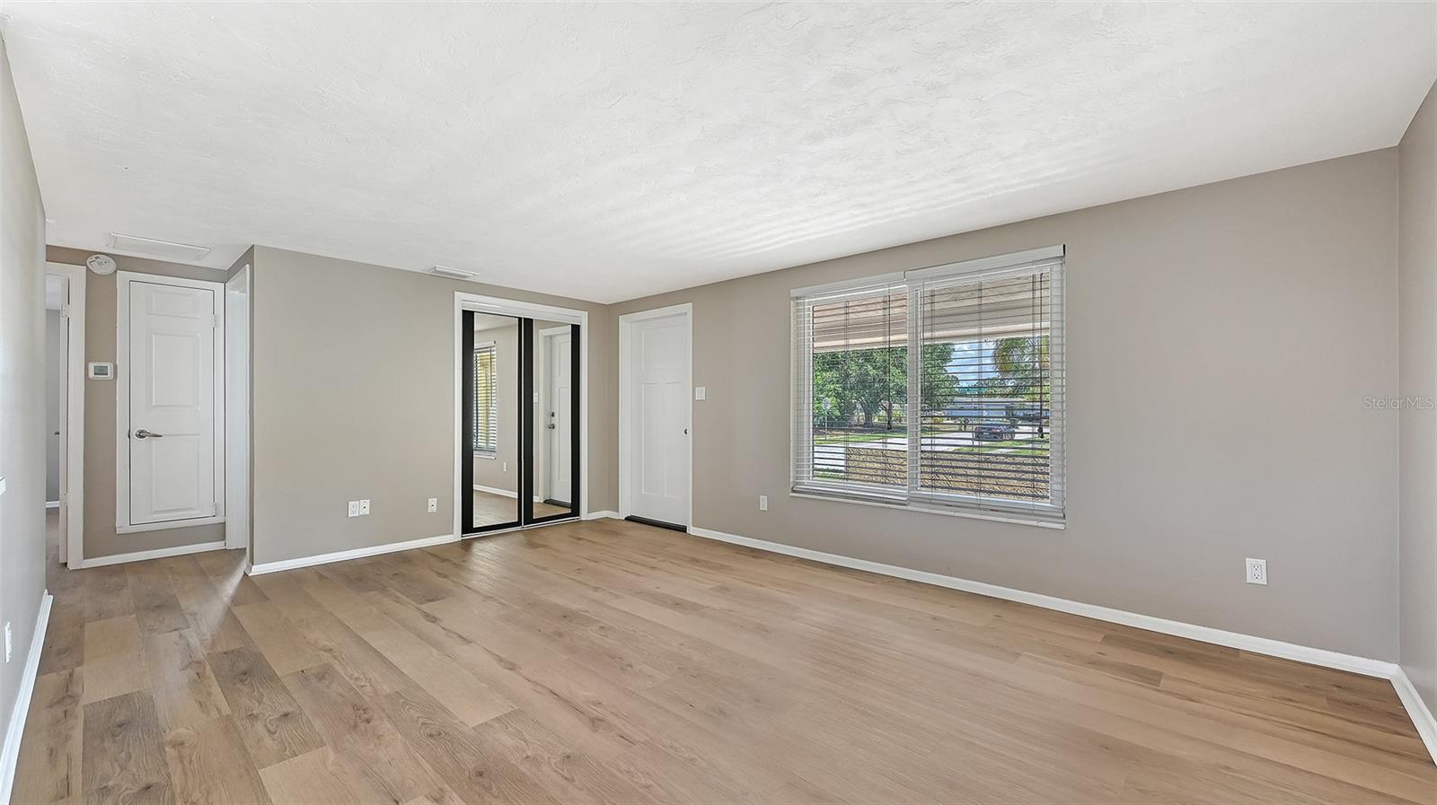 GULF GATE - Residential