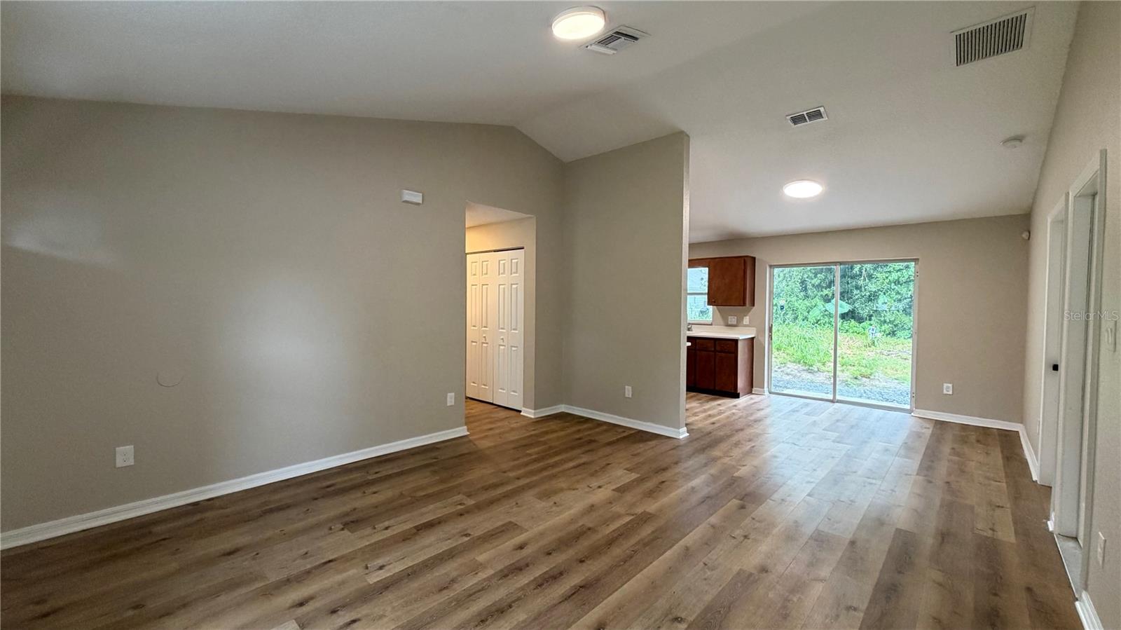 MIDWAY - Residential