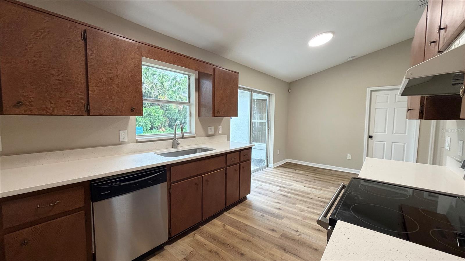 MIDWAY - Residential