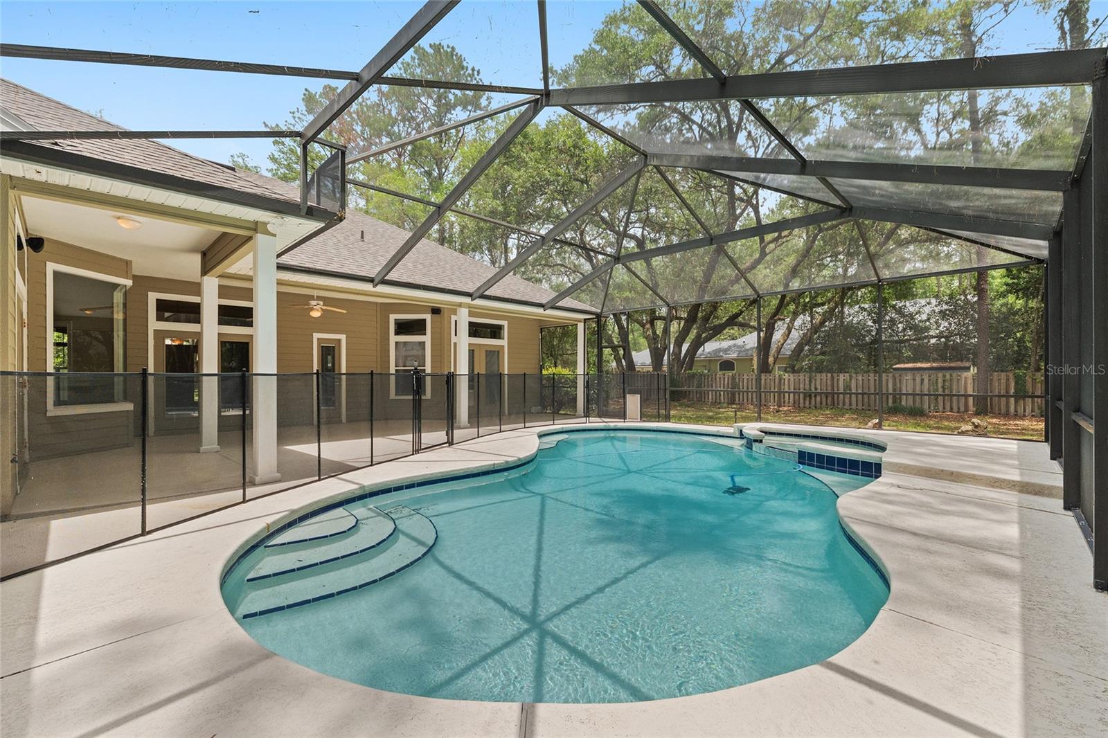CAMBRIDGE FOREST PH V - Residential