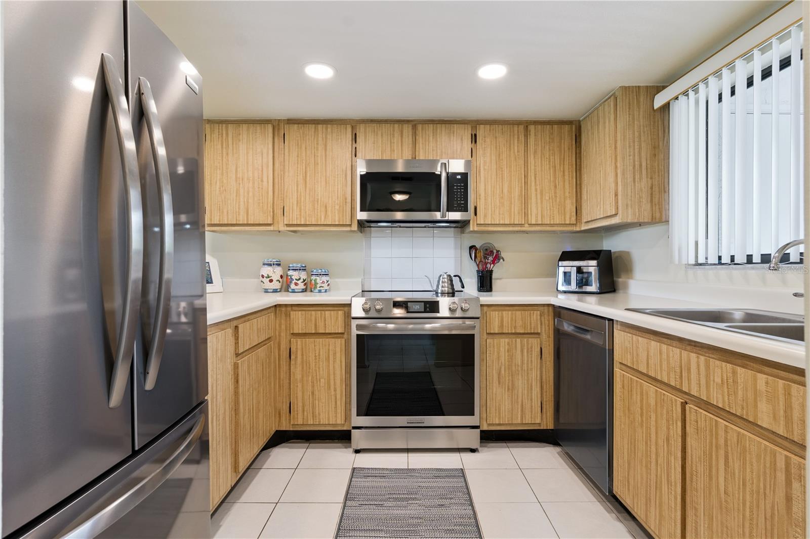 LAKE LOTUS CLUB 1 A CONDO - Residential
