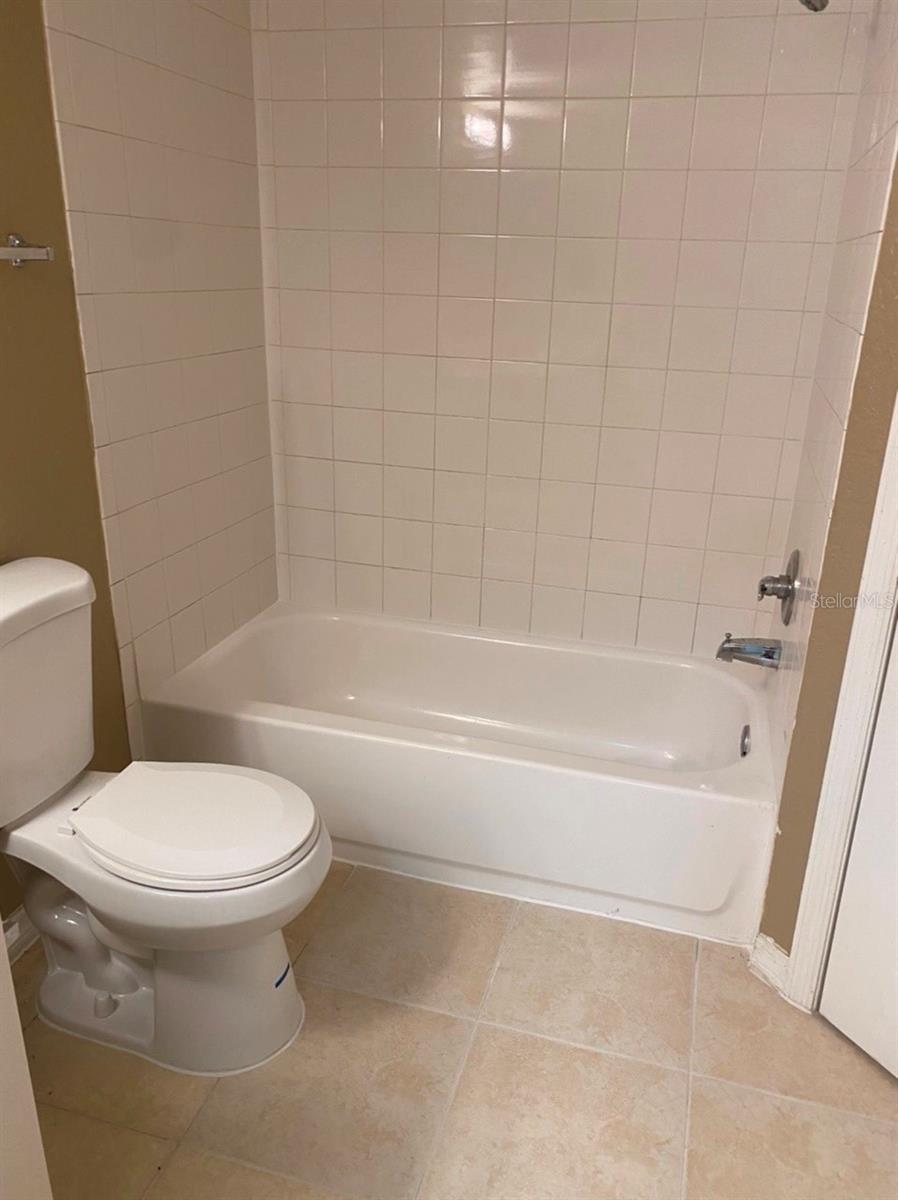 BELMONT/PK CENTRAL CONDO - Residential Lease