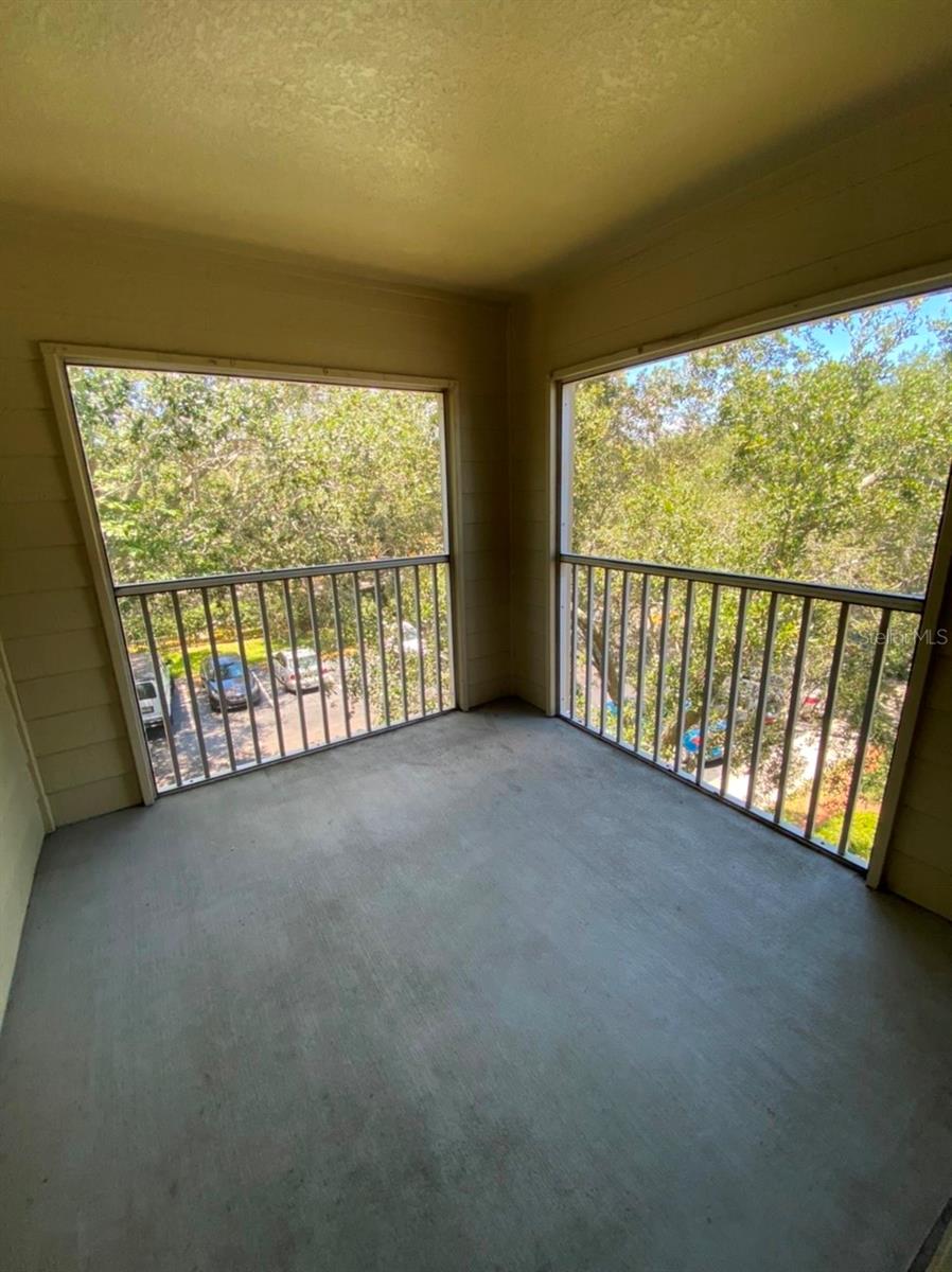 BELMONT/PK CENTRAL CONDO - Residential Lease