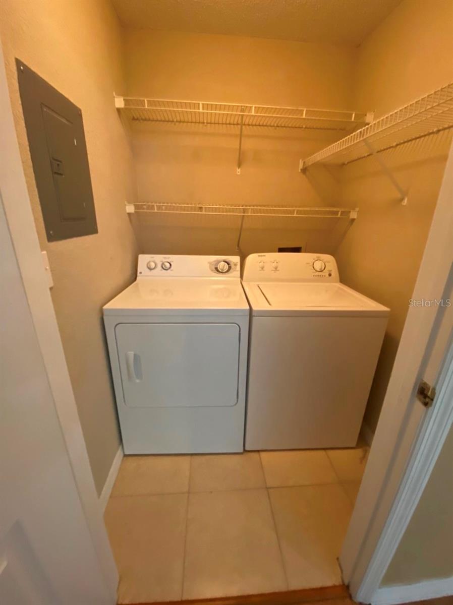 BELMONT/PK CENTRAL CONDO - Residential Lease