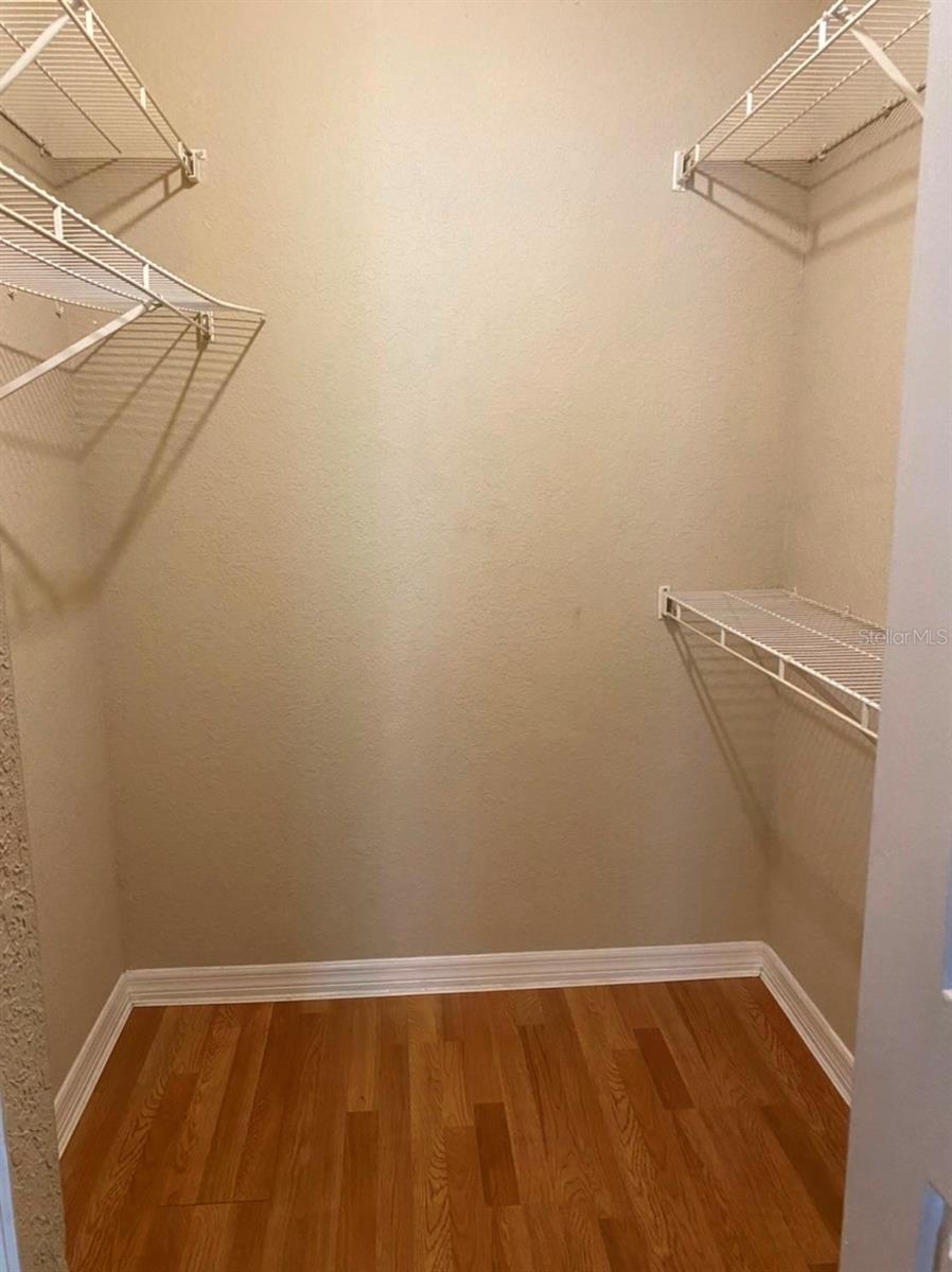 BELMONT/PK CENTRAL CONDO - Residential Lease
