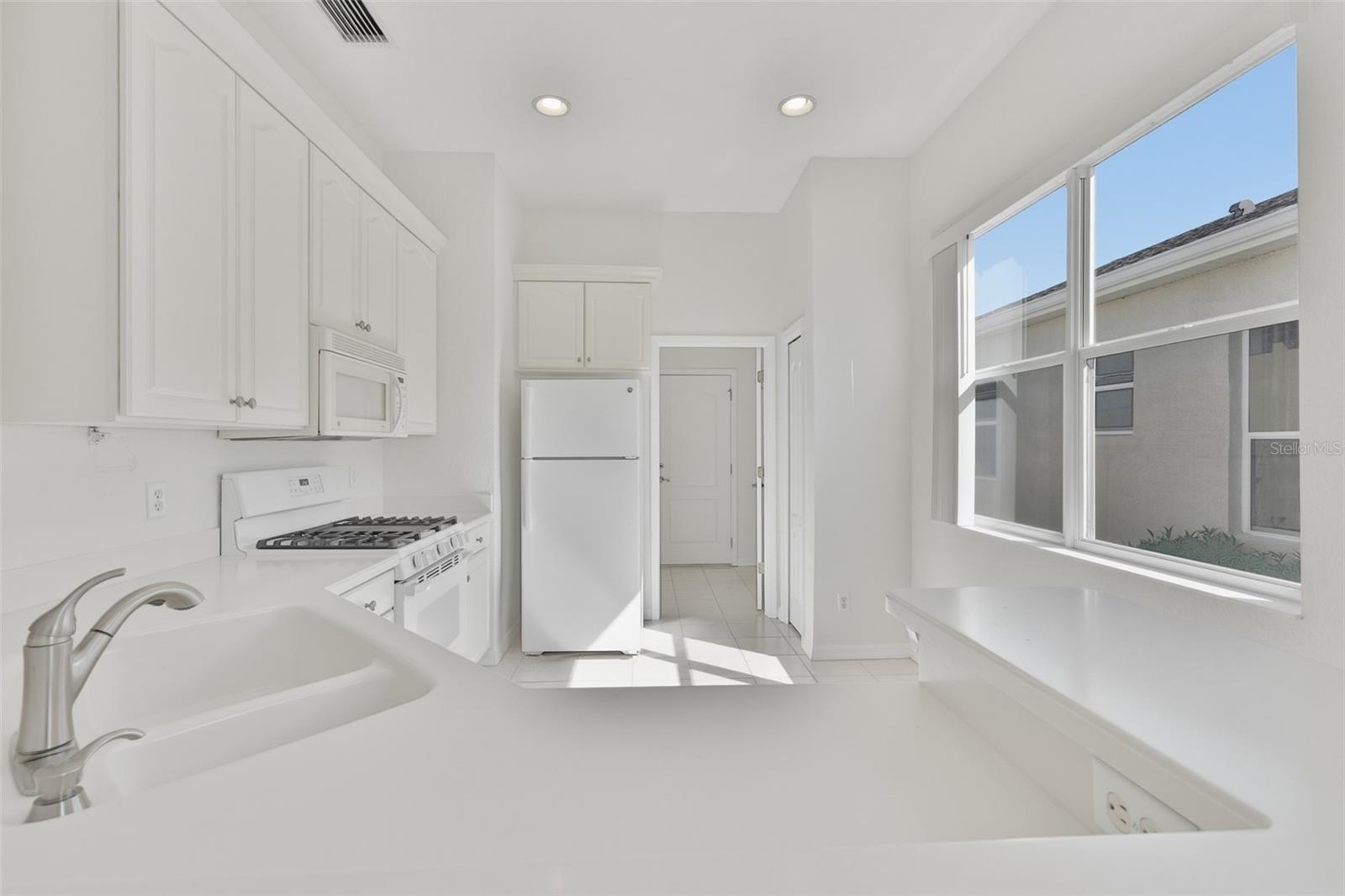 SUN CITY CENTER UNIT 270 - Residential
