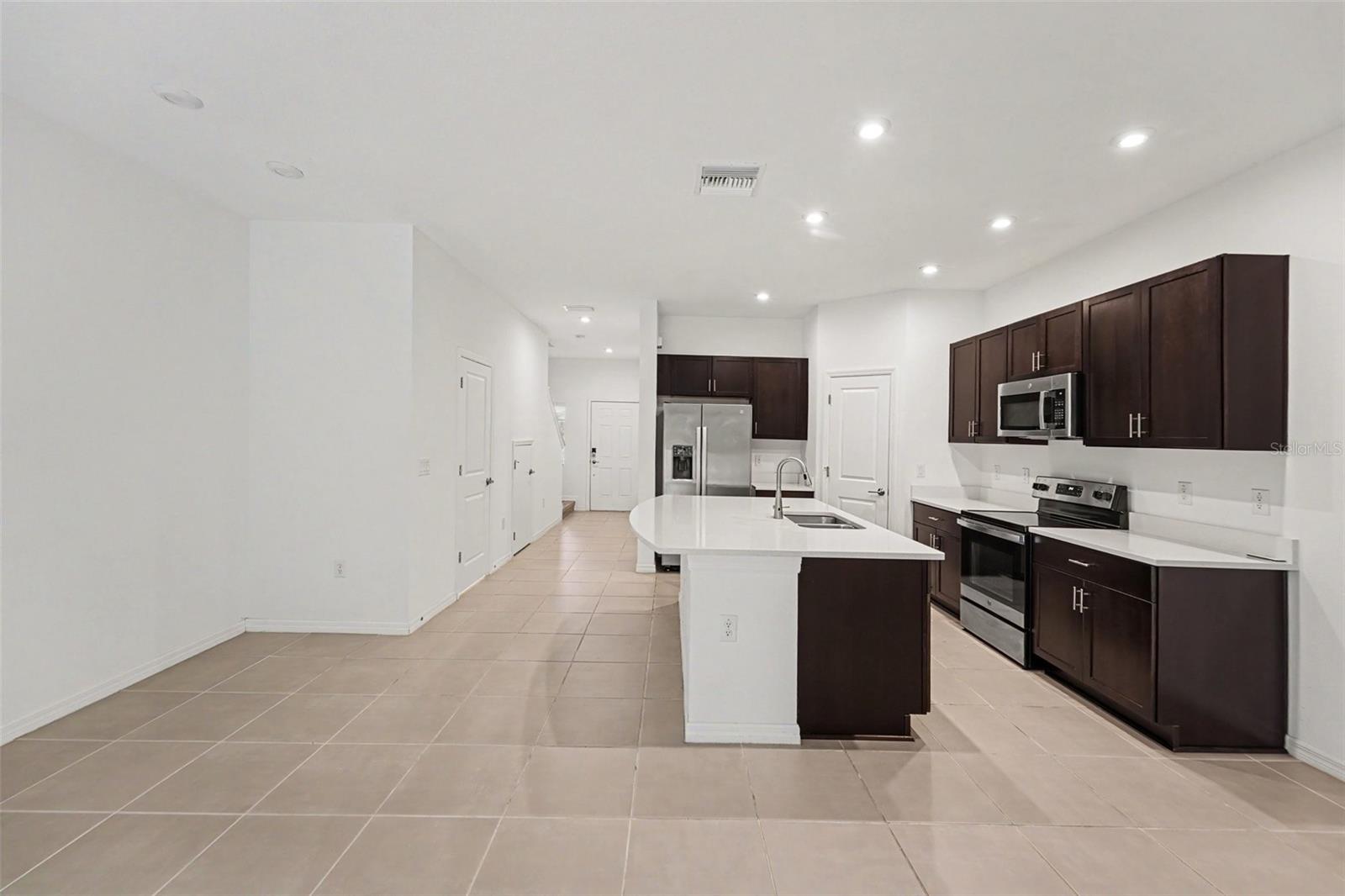 ARTISAN LAKES PRCL J PH I & II - Residential