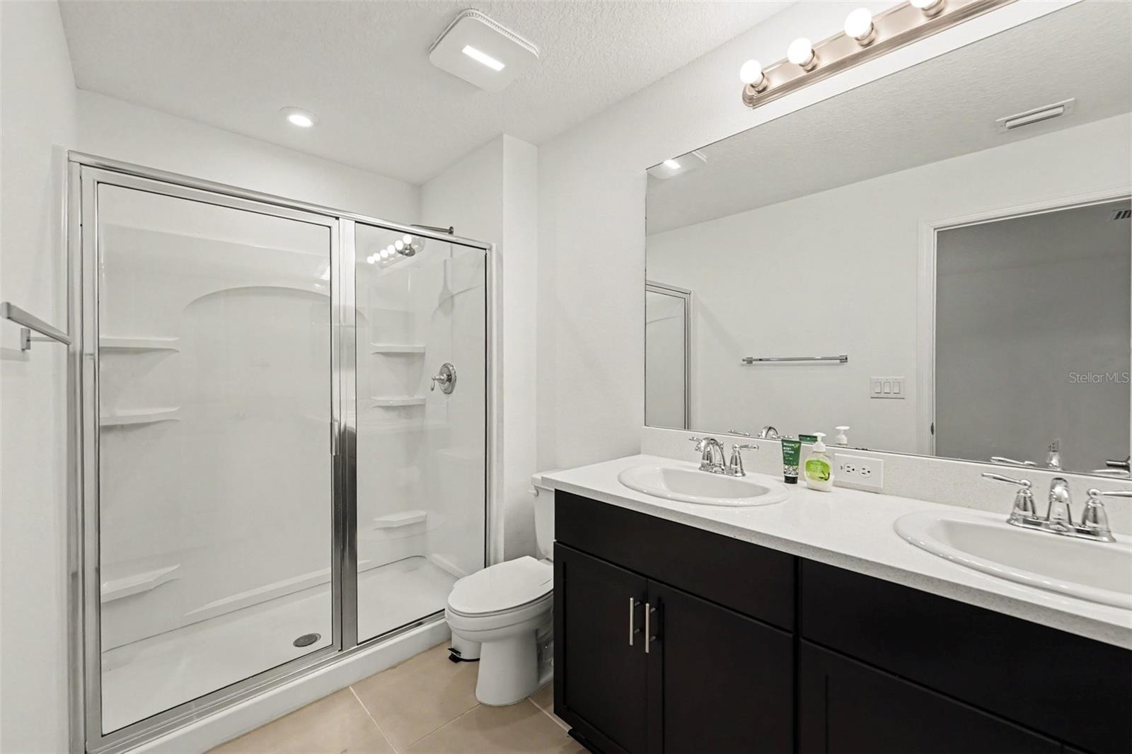 ARTISAN LAKES PRCL J PH I & II - Residential
