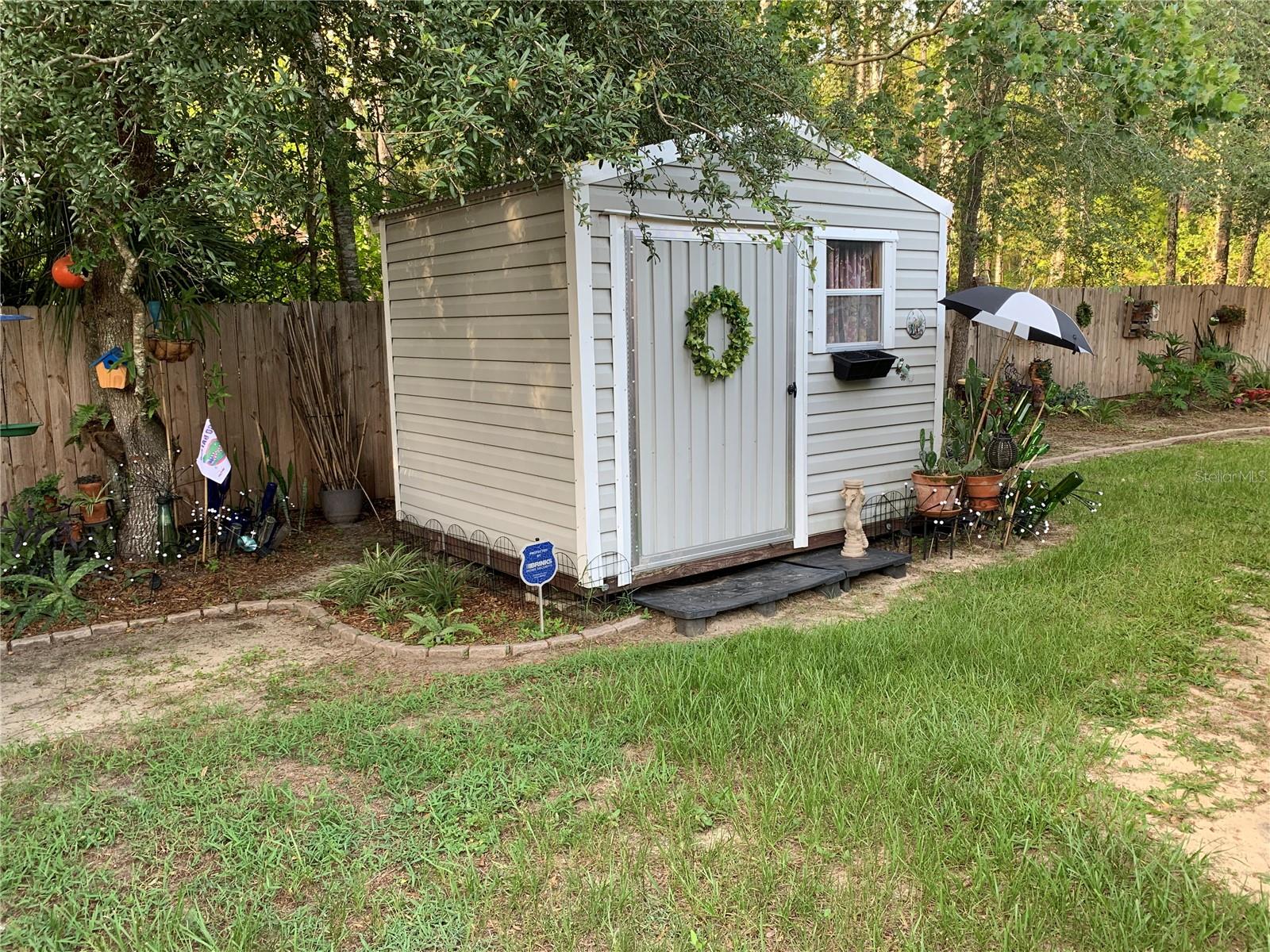 STRAWBERRY FIELDS - Residential