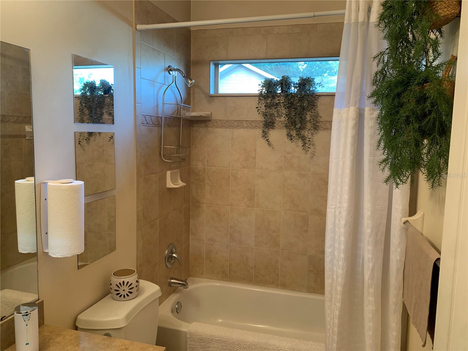 STRAWBERRY FIELDS - Residential
