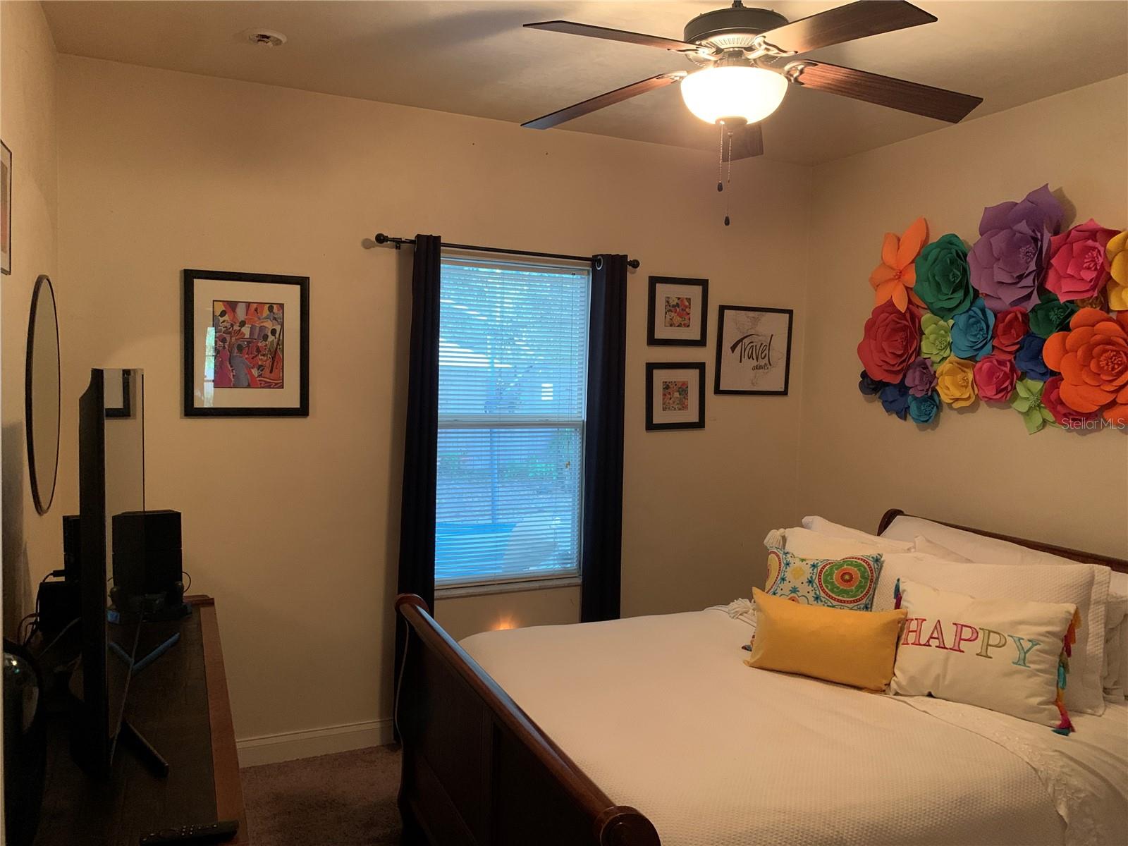 STRAWBERRY FIELDS - Residential