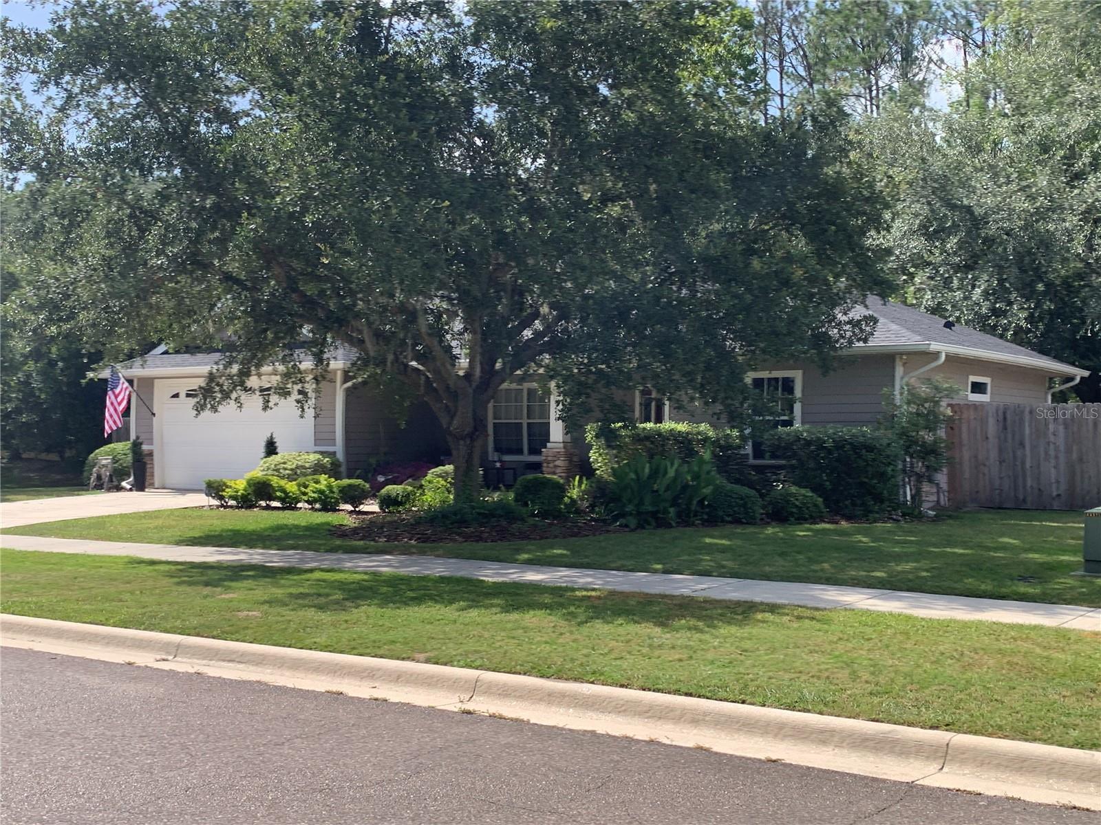 STRAWBERRY FIELDS - Residential