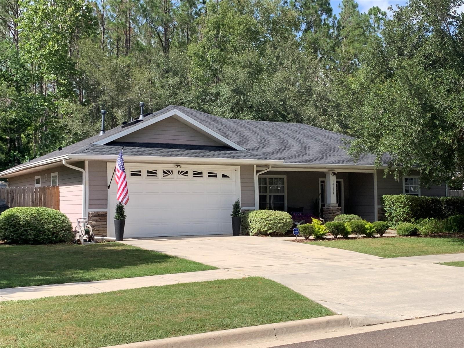 STRAWBERRY FIELDS - Residential