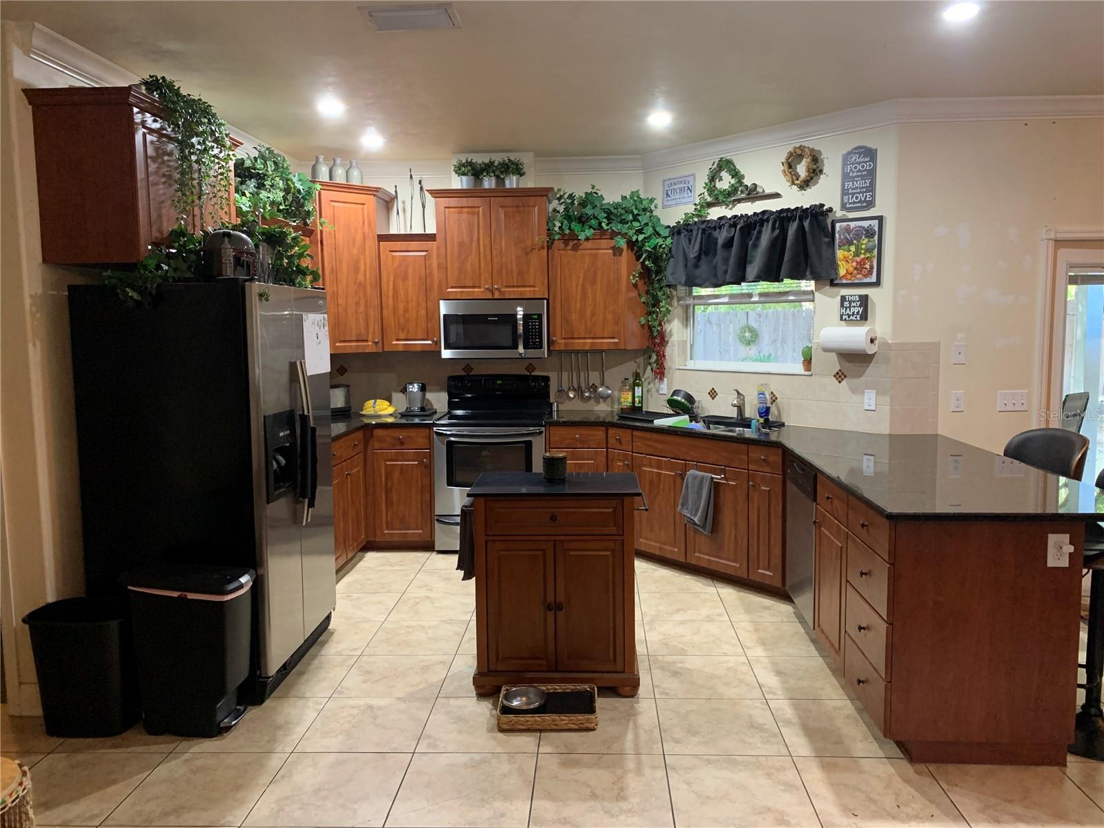 STRAWBERRY FIELDS - Residential