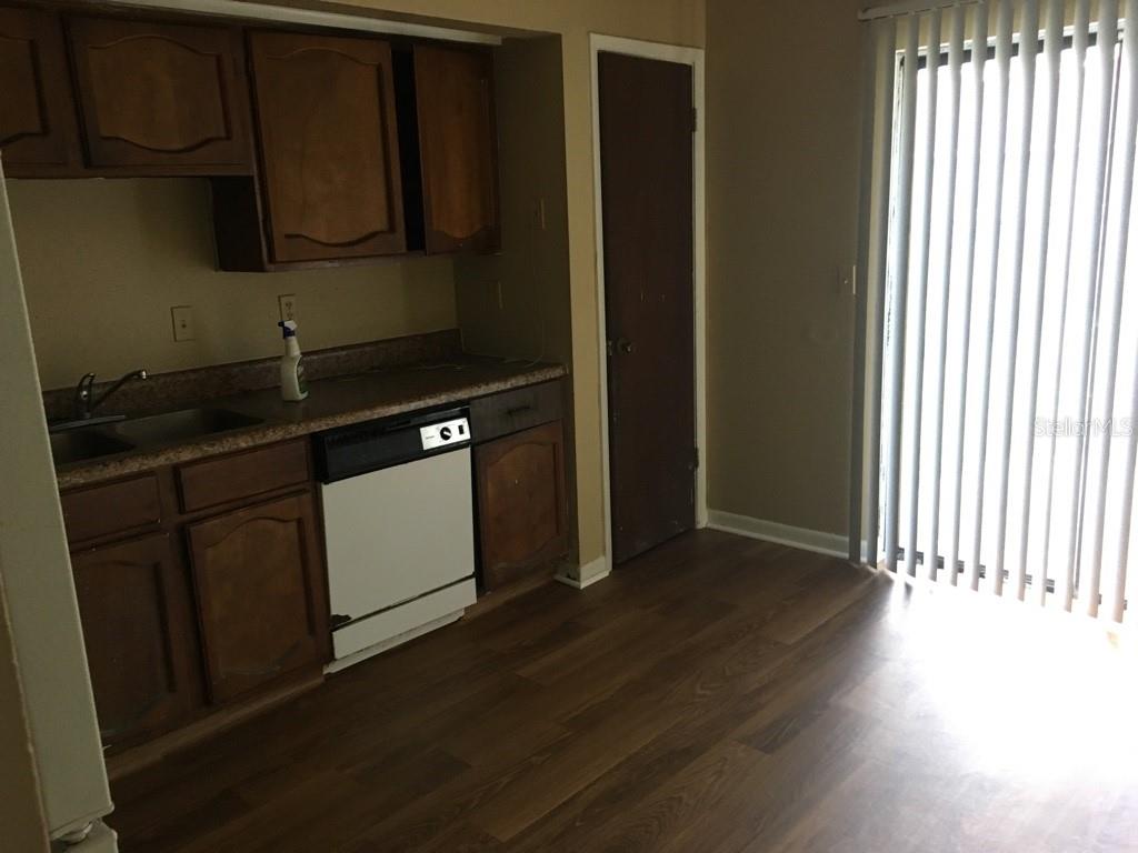 GOLFVIEW MANOR - Residential Income
