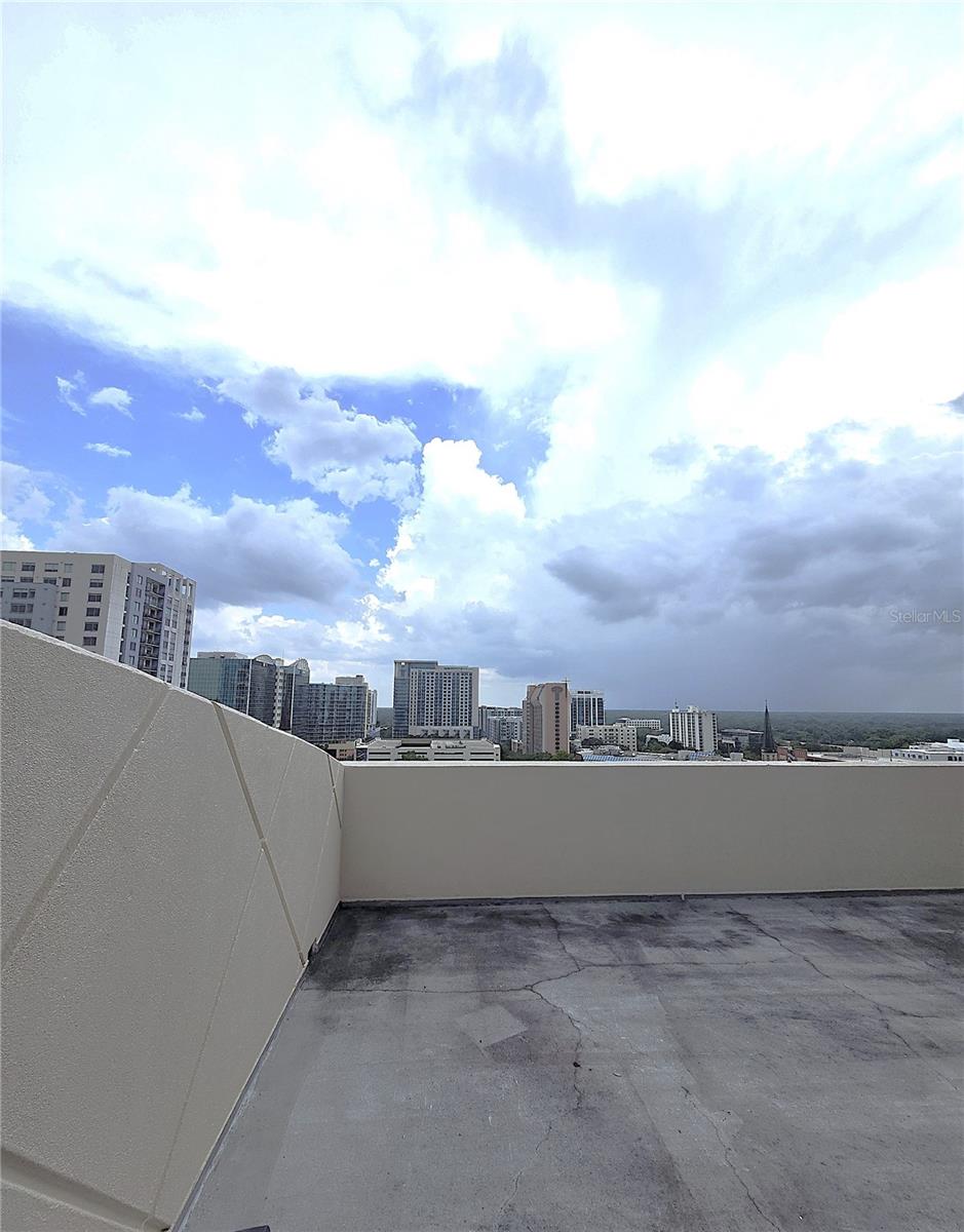 SOLAIRE/THE PLAZA CONDO BLDG - Residential