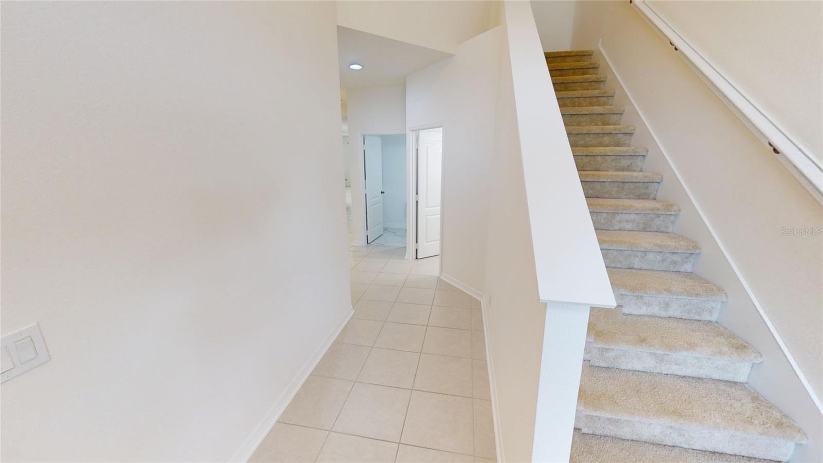 DEANS CROSSING - Residential