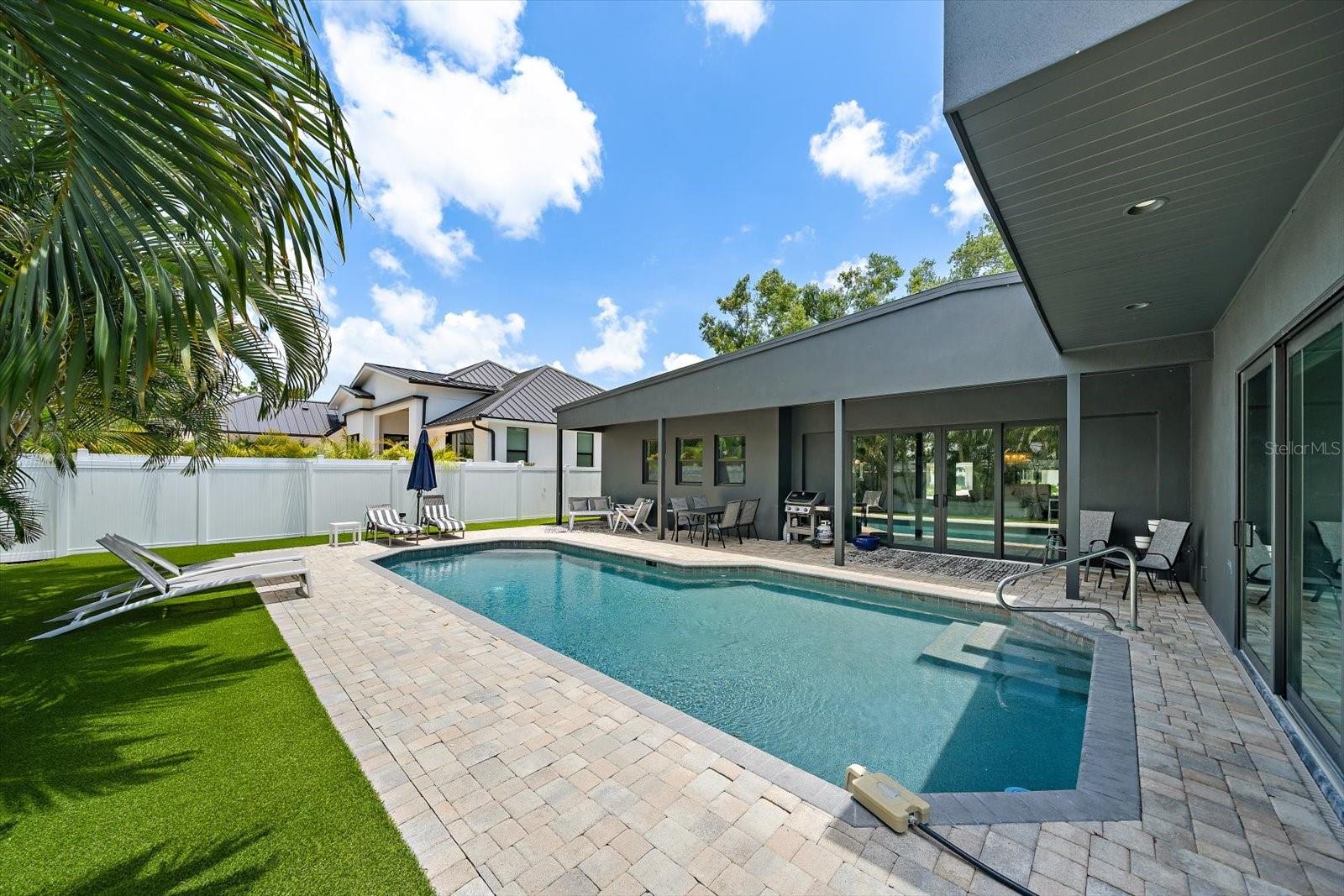 HARTLAND PARK - Residential