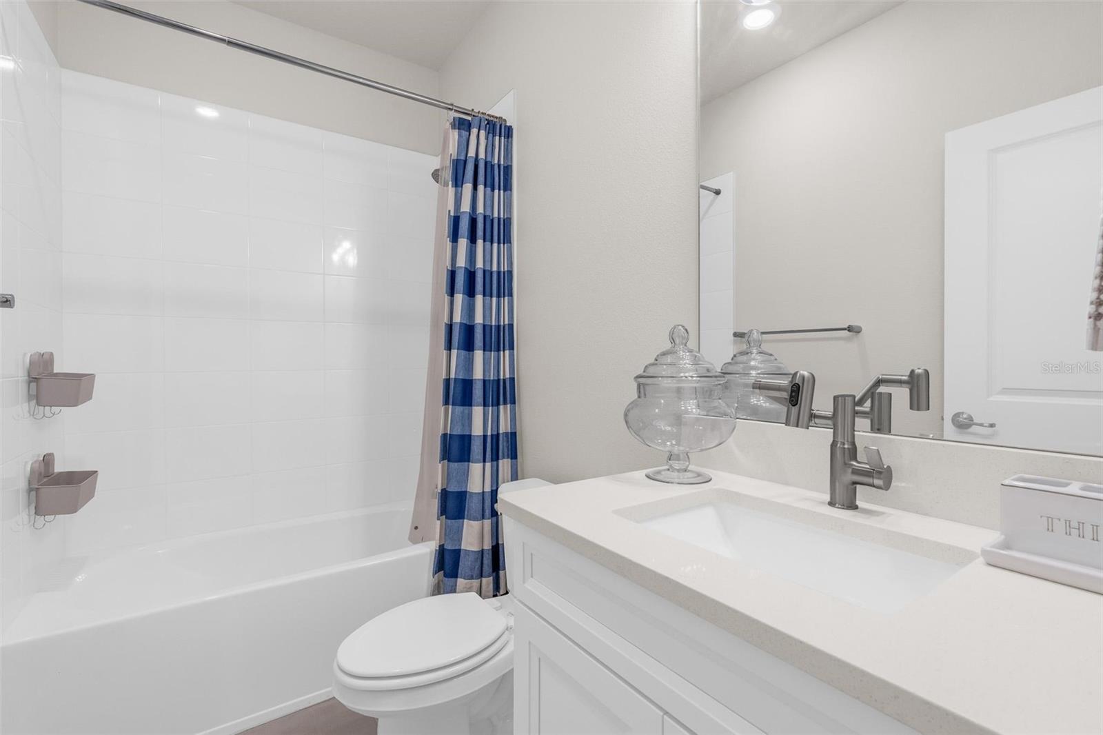 OAKLAND PARK - Residential