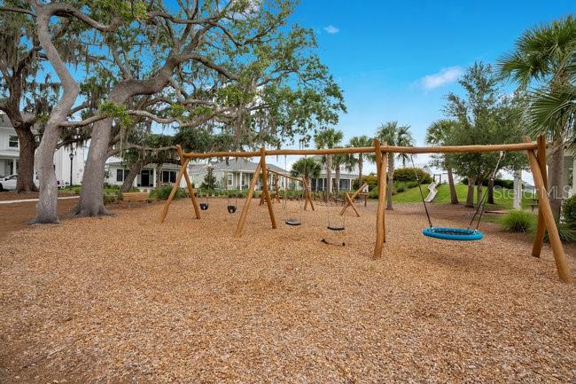 OAKLAND PARK - Residential