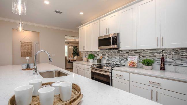 CITRUS SPGS UNIT 27 - Residential