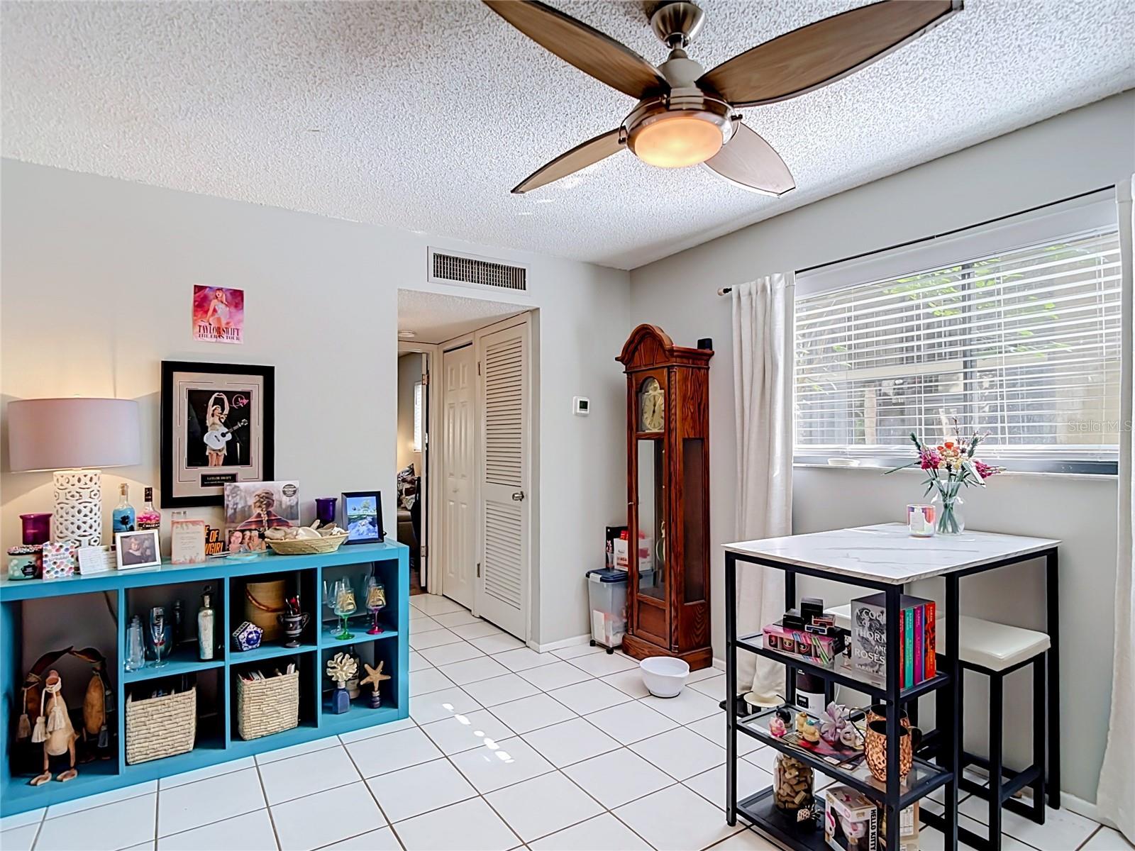 RAINTREE VILLAGE CONDO N - Residential