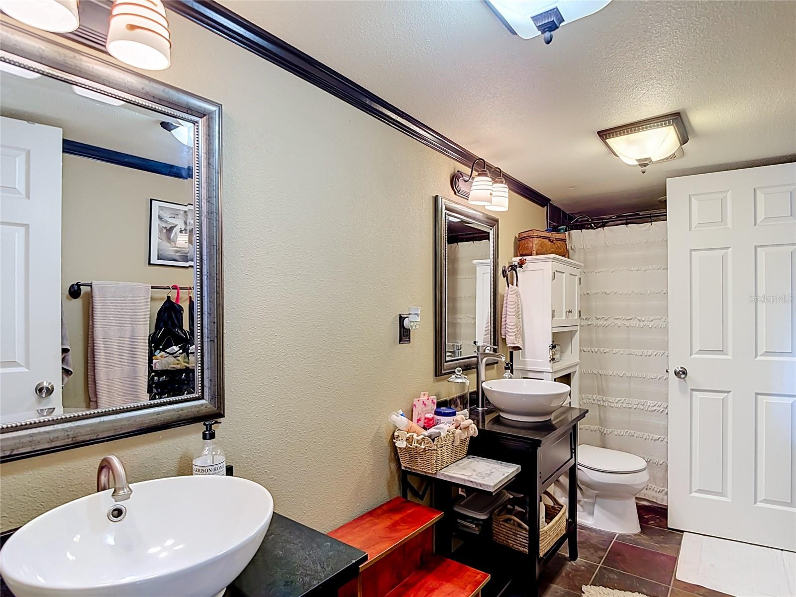 RAINTREE VILLAGE CONDO N - Residential