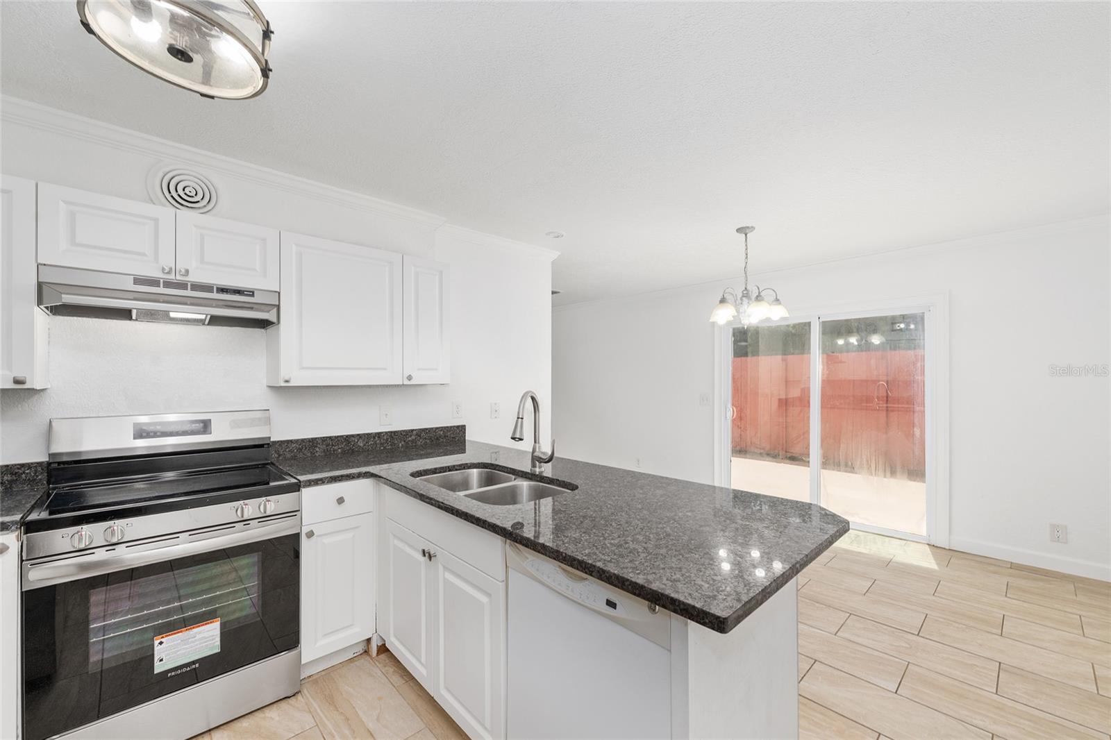 FOUNTAINBLEAU ROYALE - Residential