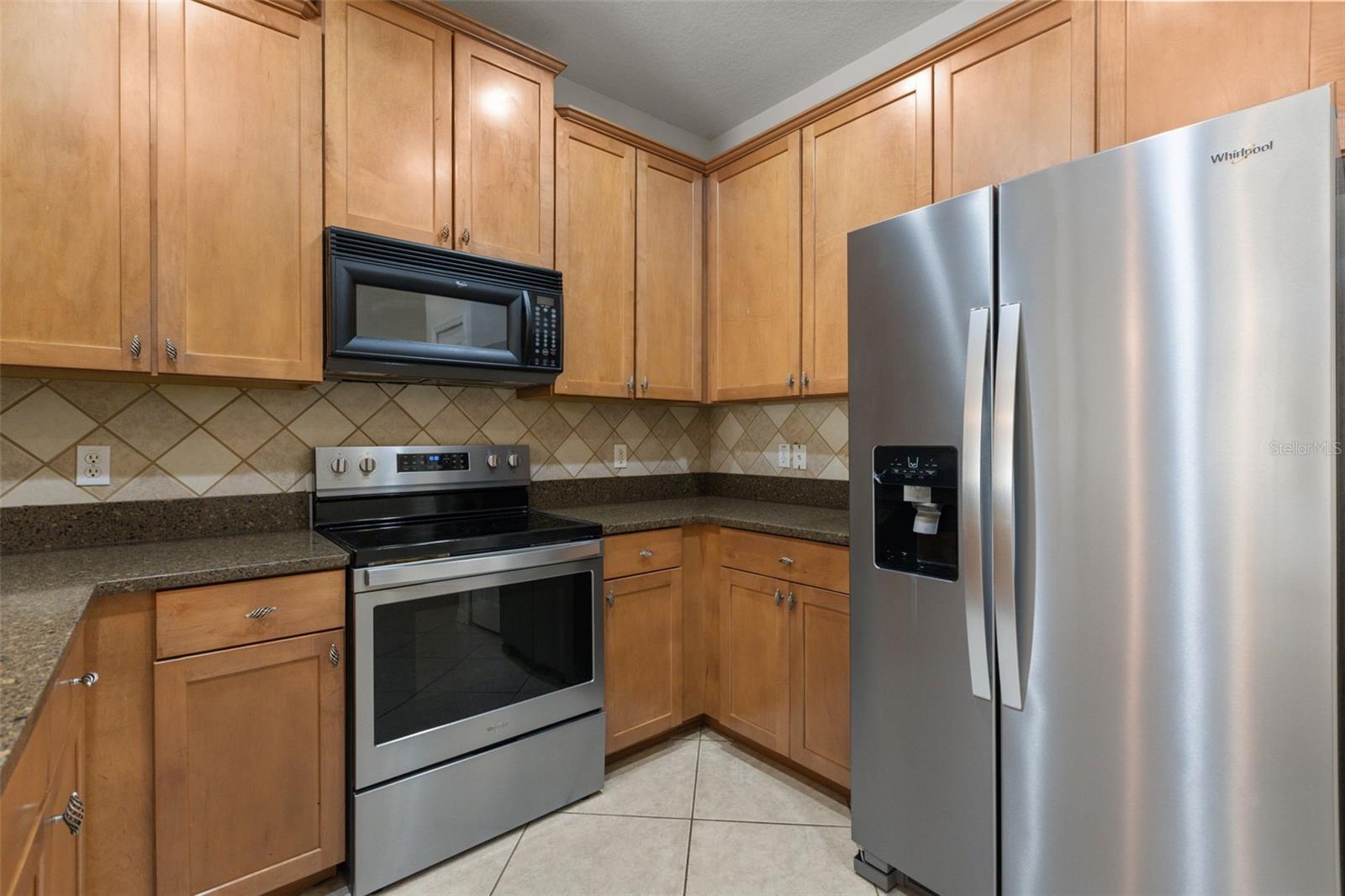 OASIS COVE I/LAKESIDE VILLAGE PH 01 - Residential
