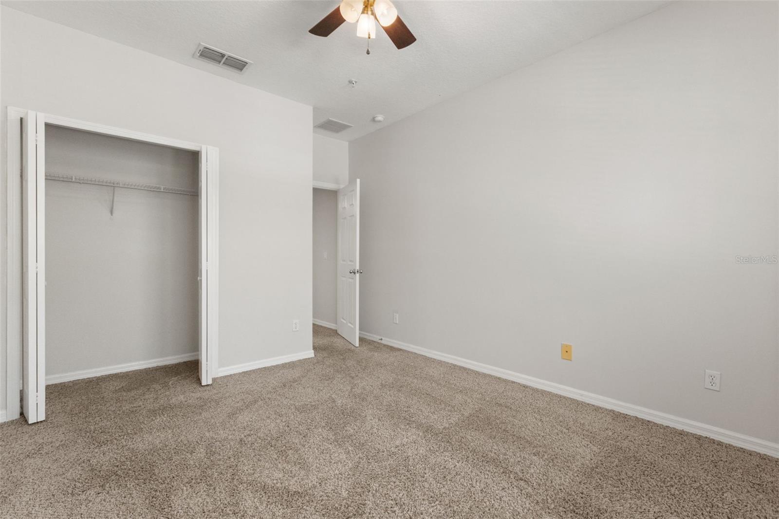 OASIS COVE I/LAKESIDE VILLAGE PH 01 - Residential