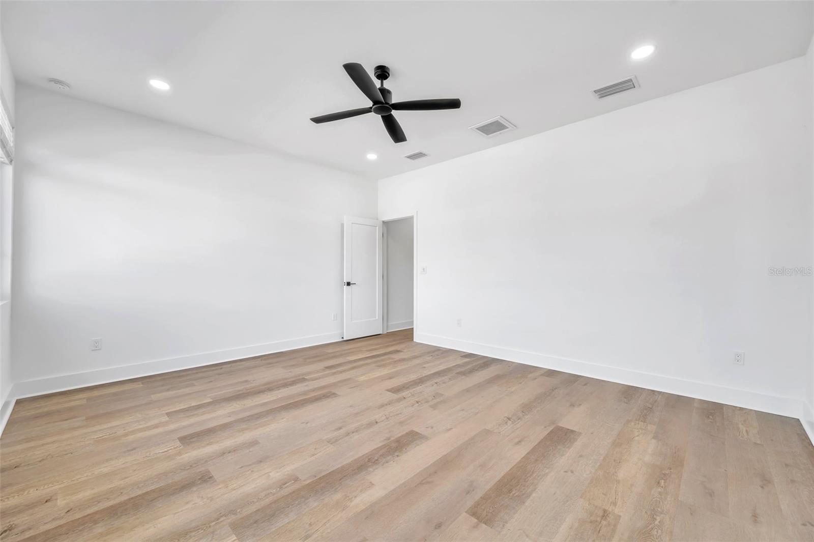 WEST TAMPA TOWNHOMES - Residential Income