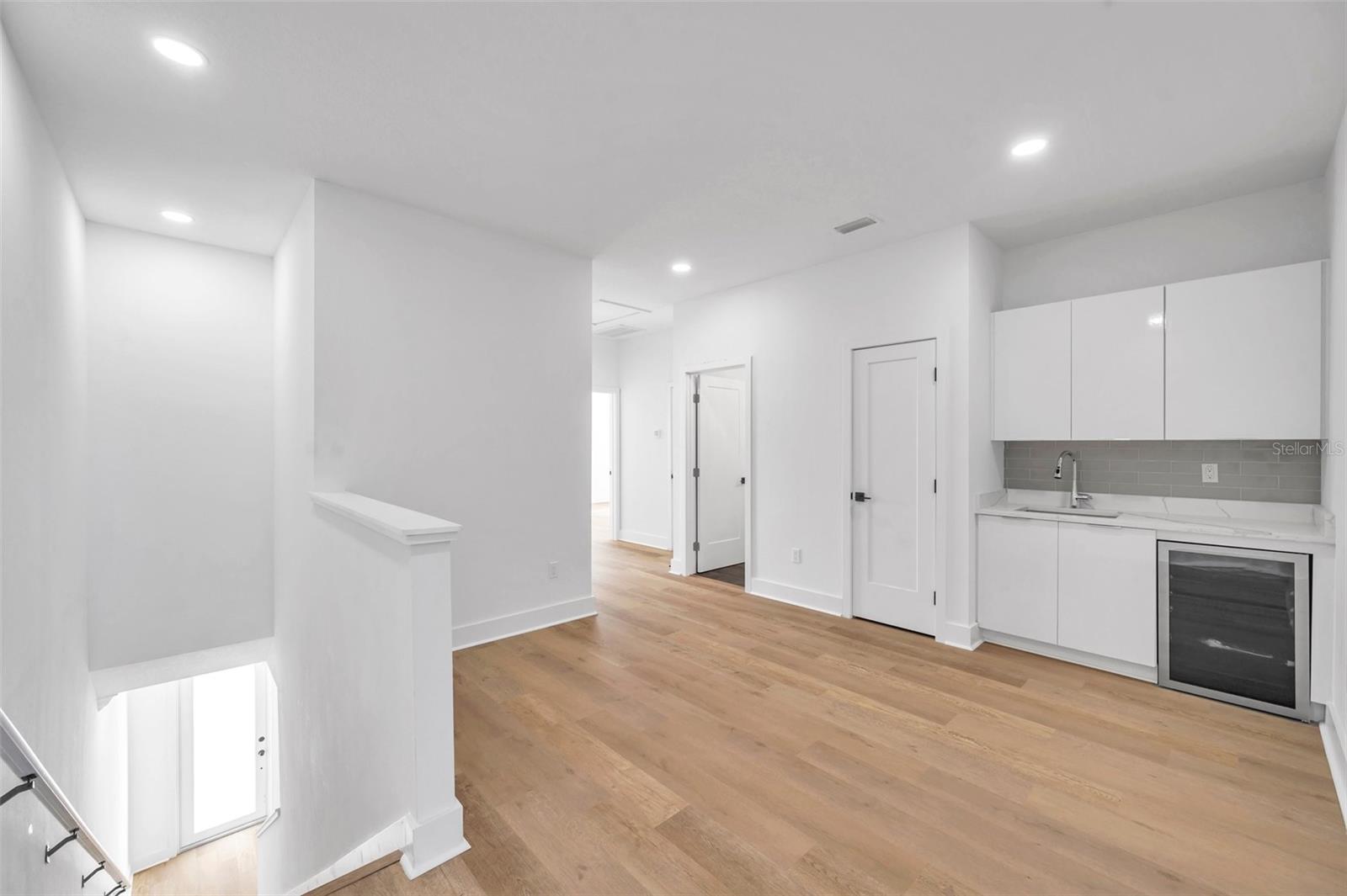 WEST TAMPA TOWNHOMES - Residential Income
