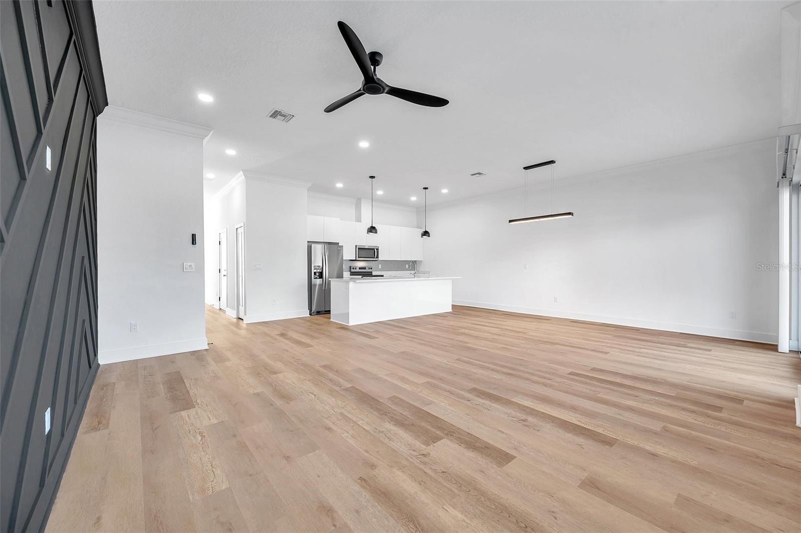 WEST TAMPA TOWNHOMES - Residential Income