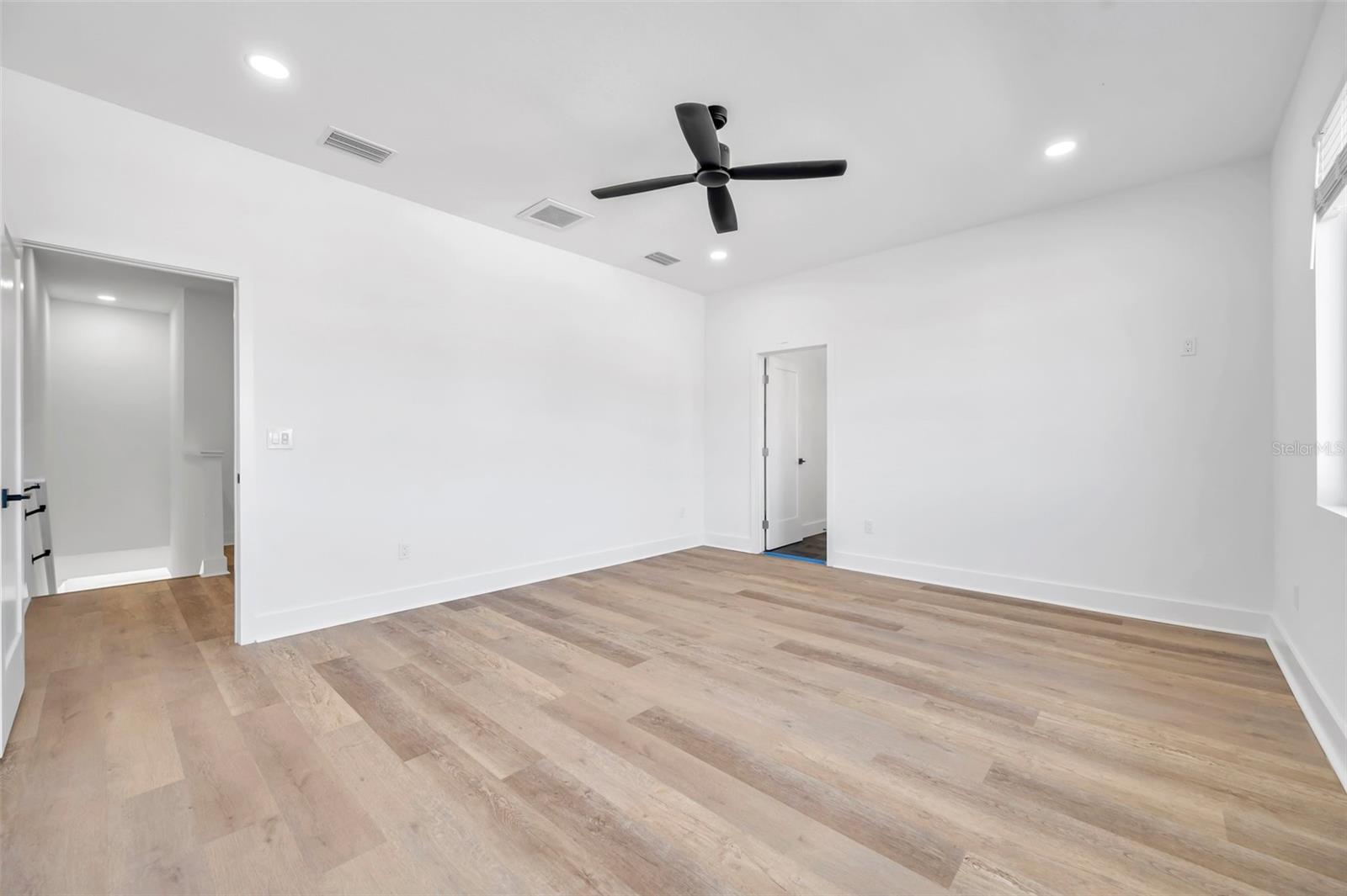 WEST TAMPA TOWNHOMES - Residential Income