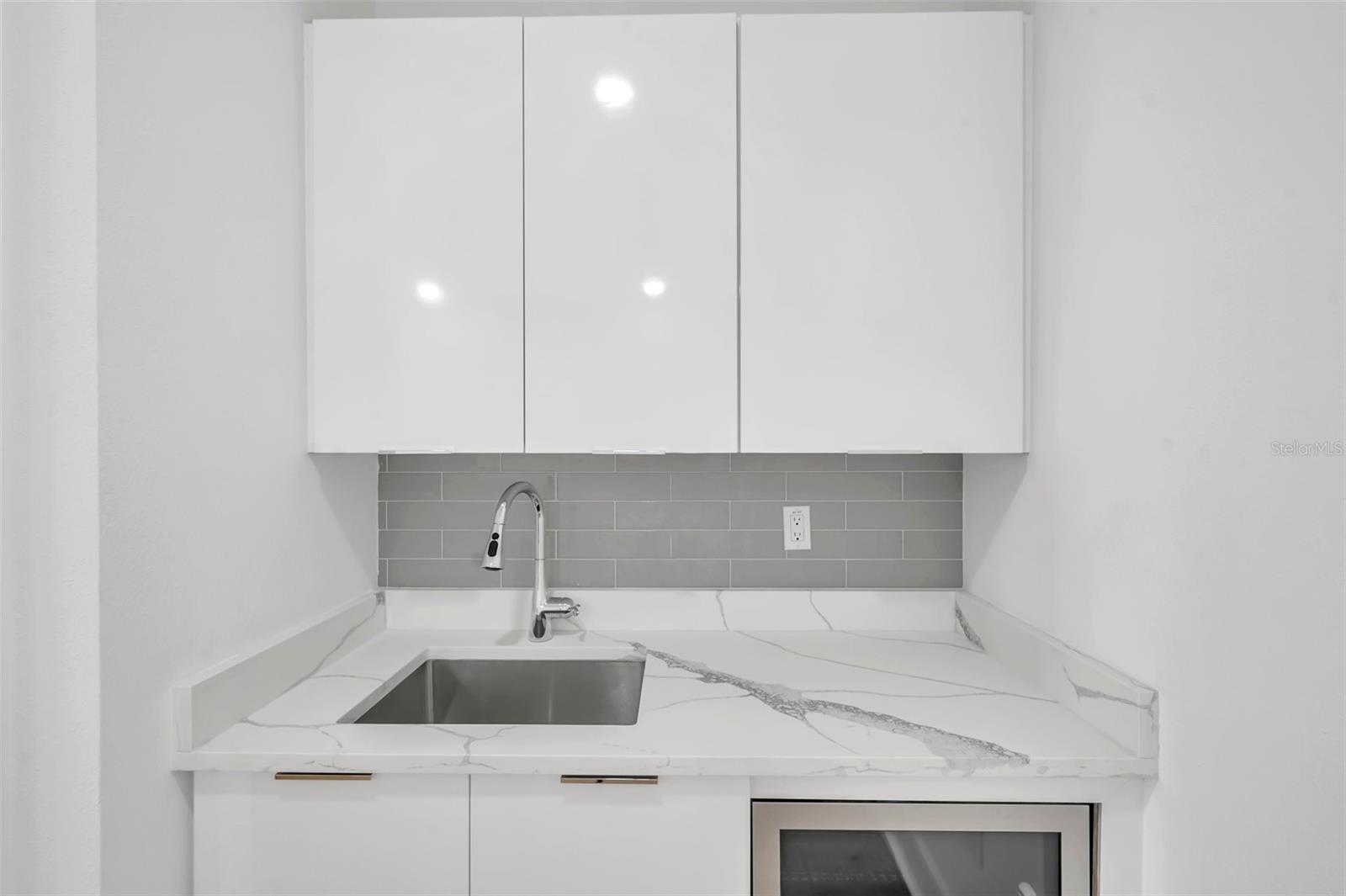 WEST TAMPA TOWNHOMES - Residential Income