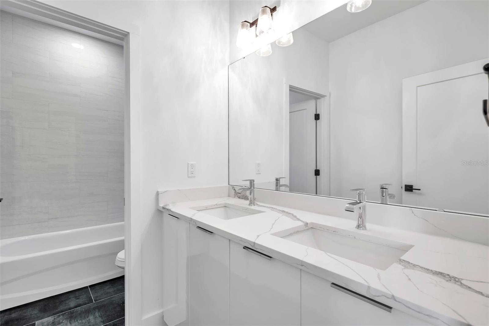 WEST TAMPA TOWNHOMES - Residential Income
