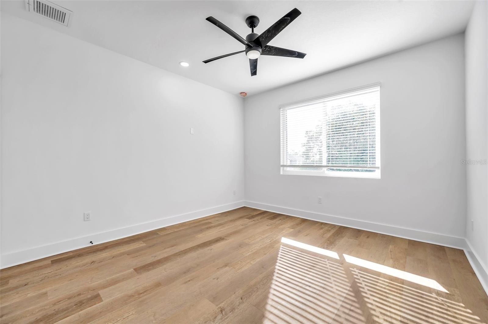 WEST TAMPA TOWNHOMES - Residential Income