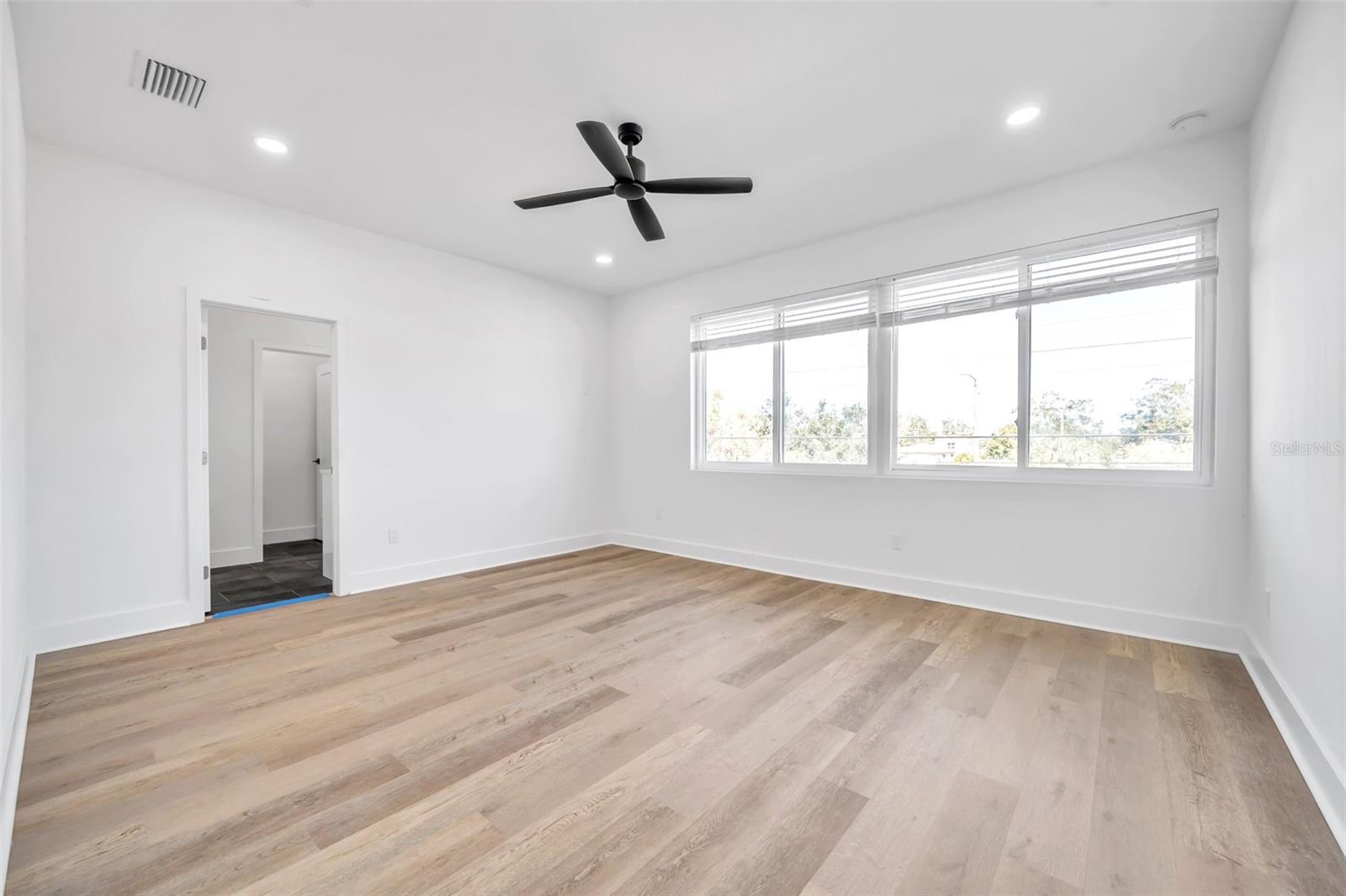 WEST TAMPA TOWNHOMES - Residential Income