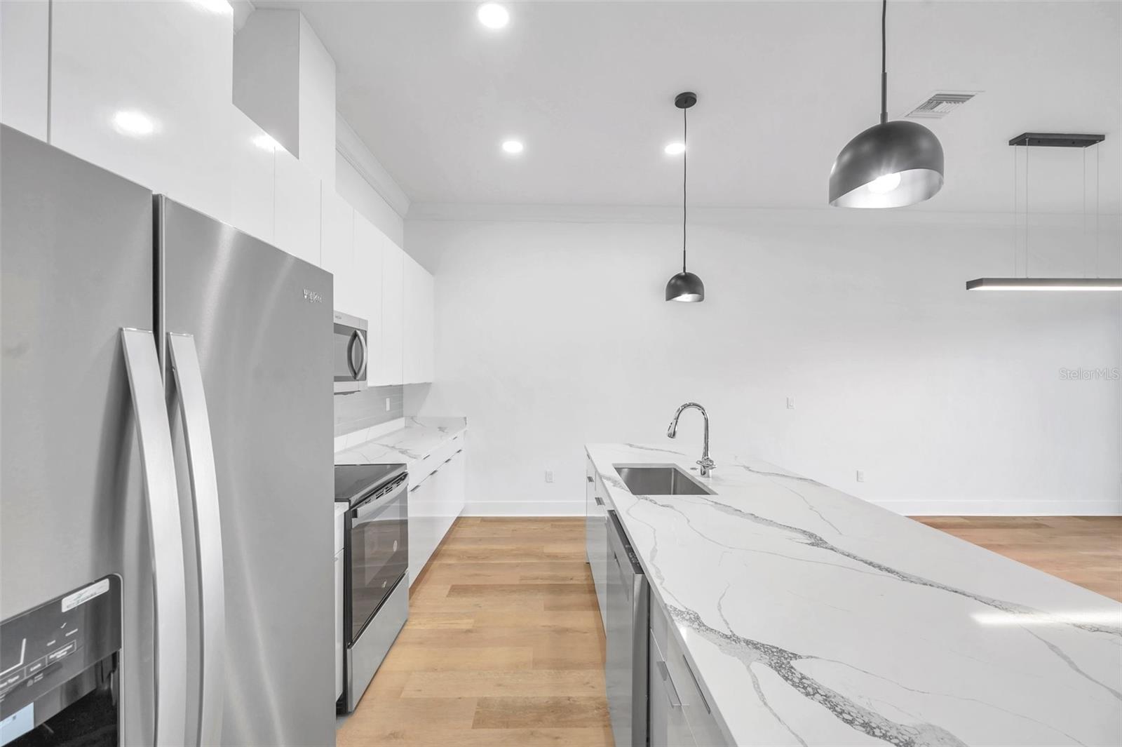 WEST TAMPA TOWNHOMES - Residential Income