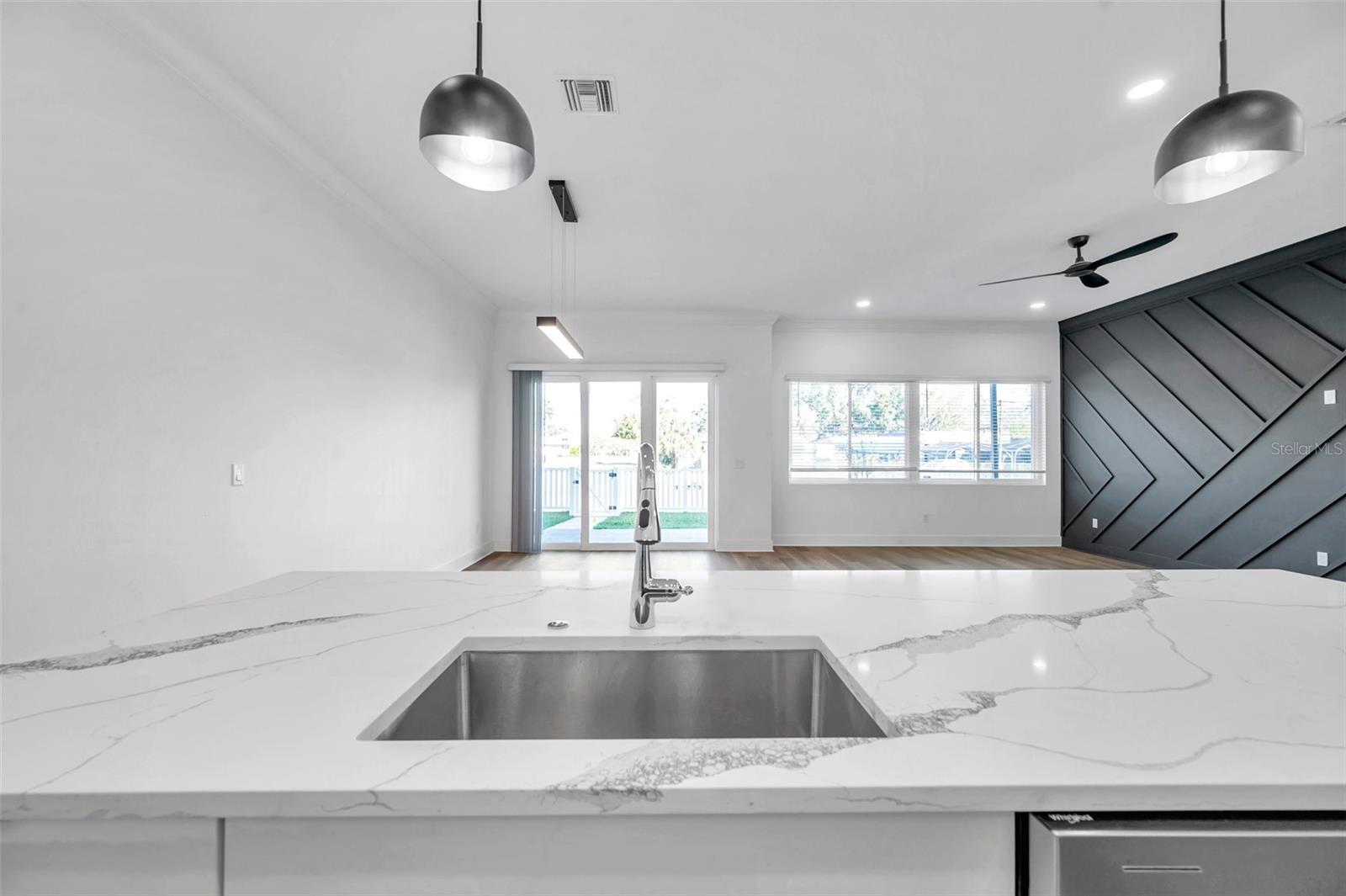 WEST TAMPA TOWNHOMES - Residential Income