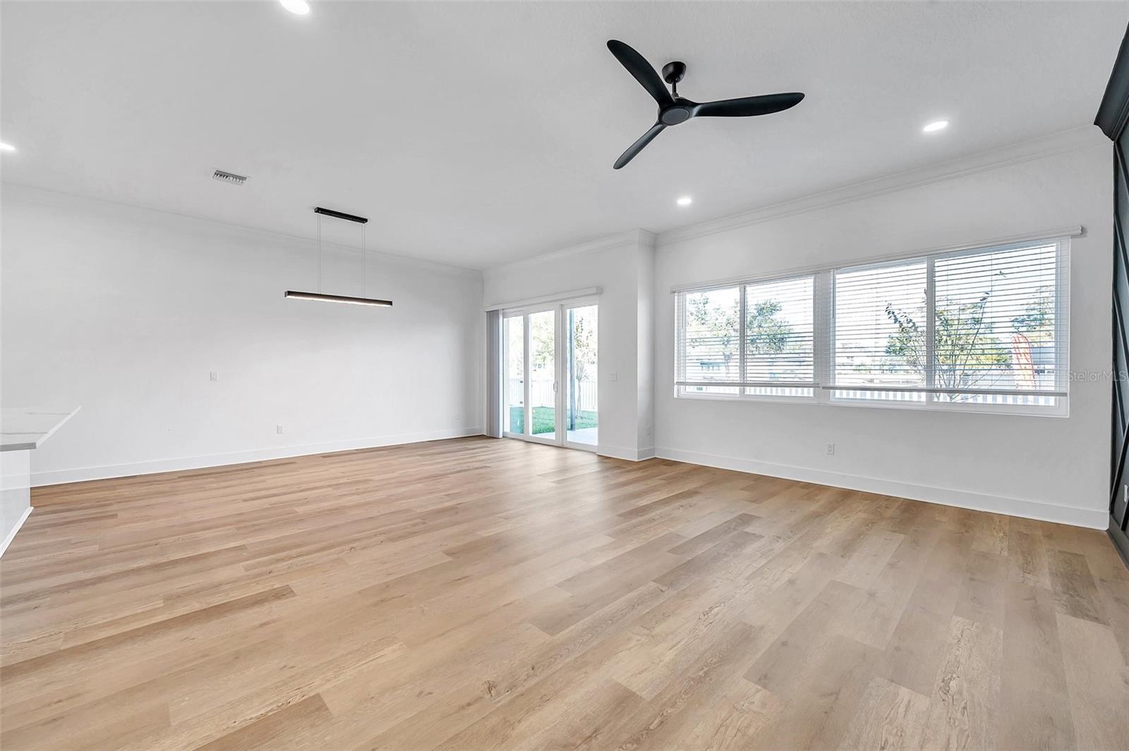 WEST TAMPA TOWNHOMES - Residential Income
