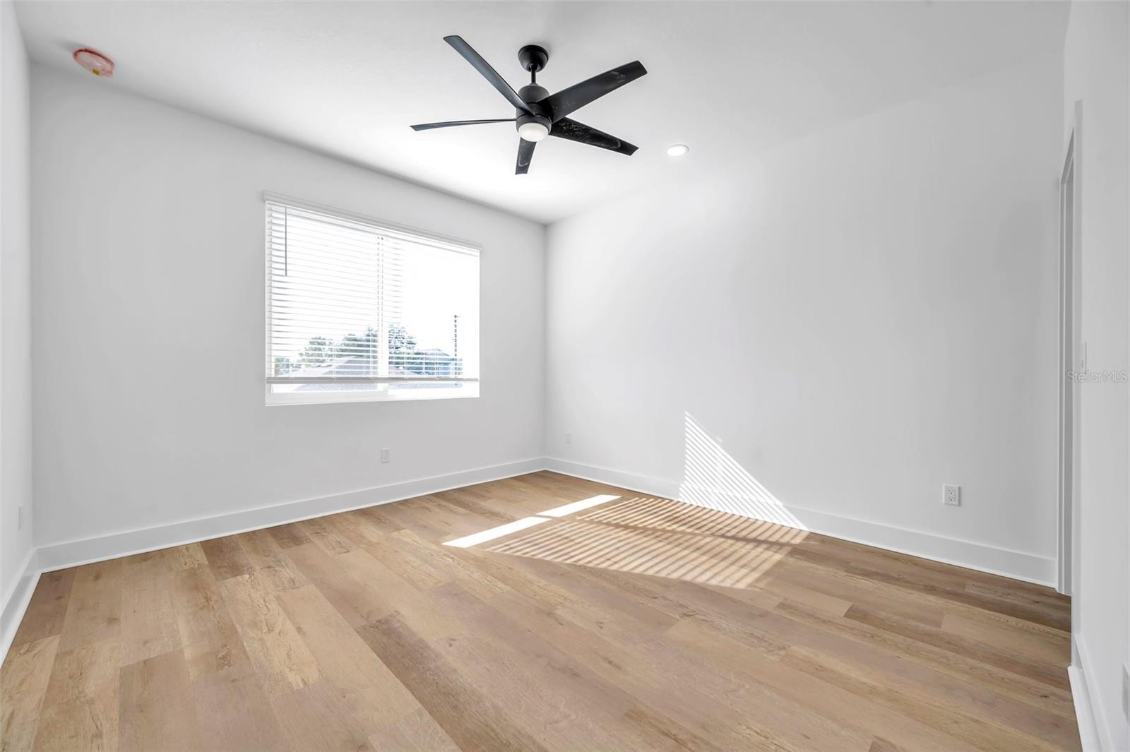 WEST TAMPA TOWNHOMES - Residential Income
