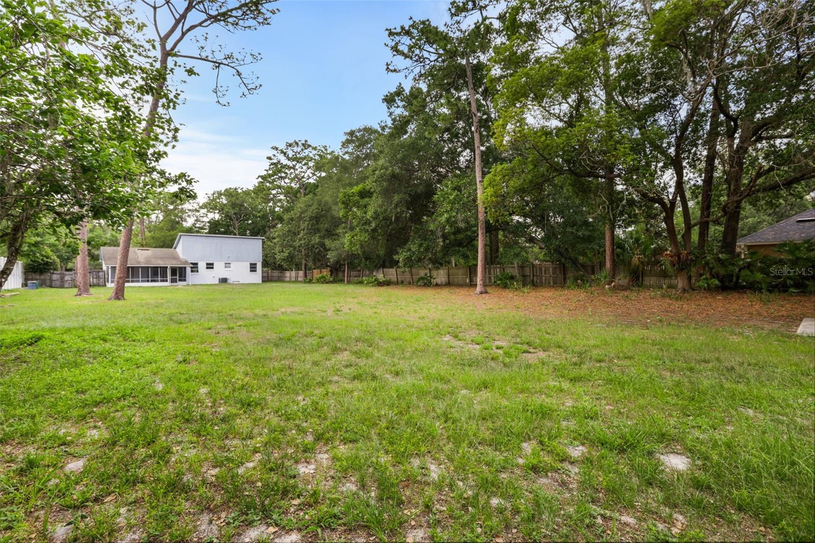 SPORTSMANS PARADISE - Residential