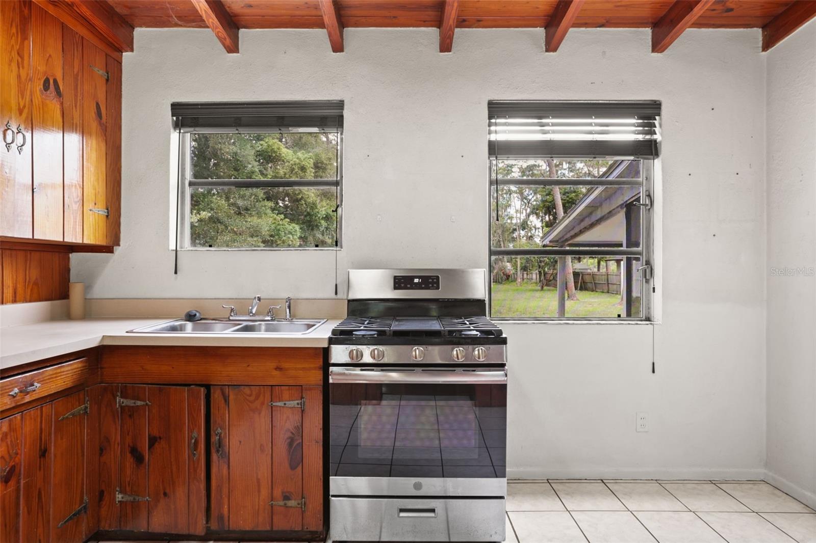 SPORTSMANS PARADISE - Residential
