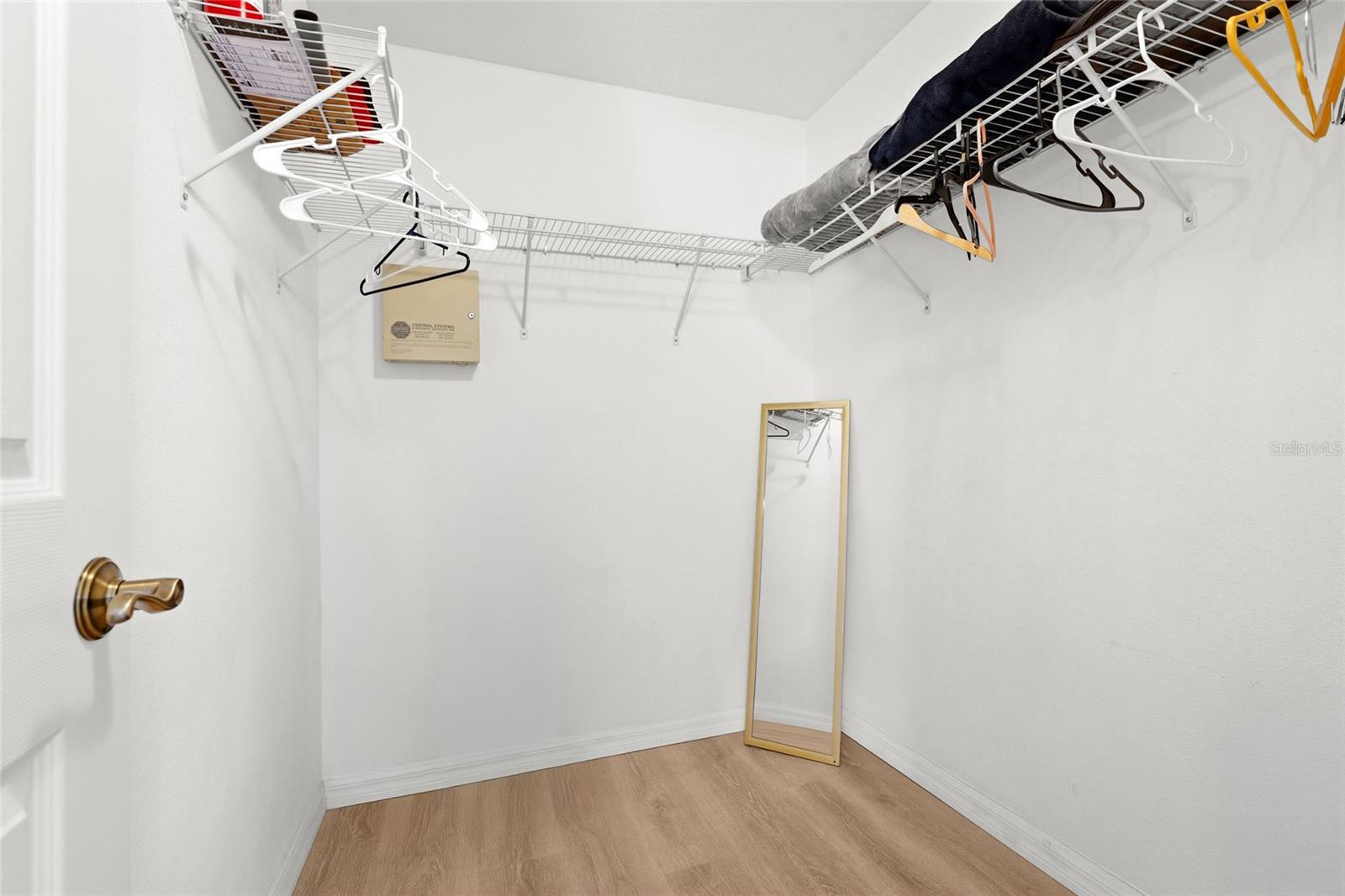 SOUTH VENICE - Residential