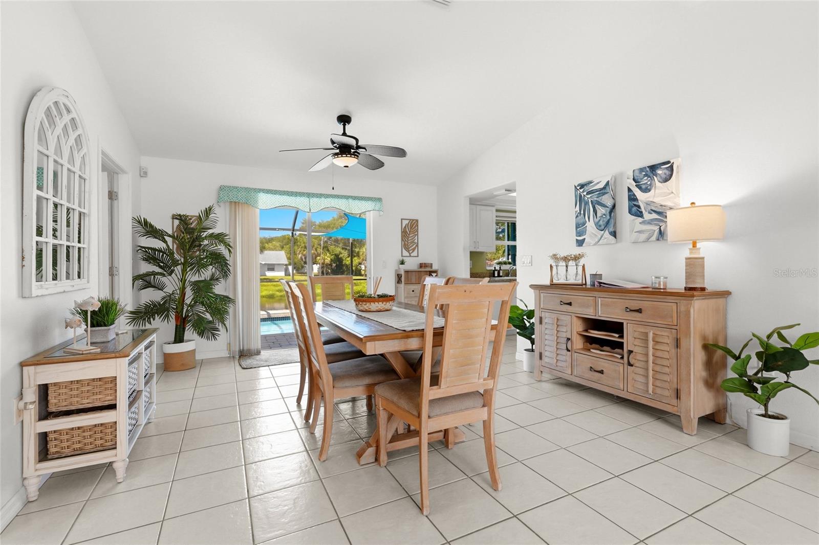 SOUTH VENICE - Residential