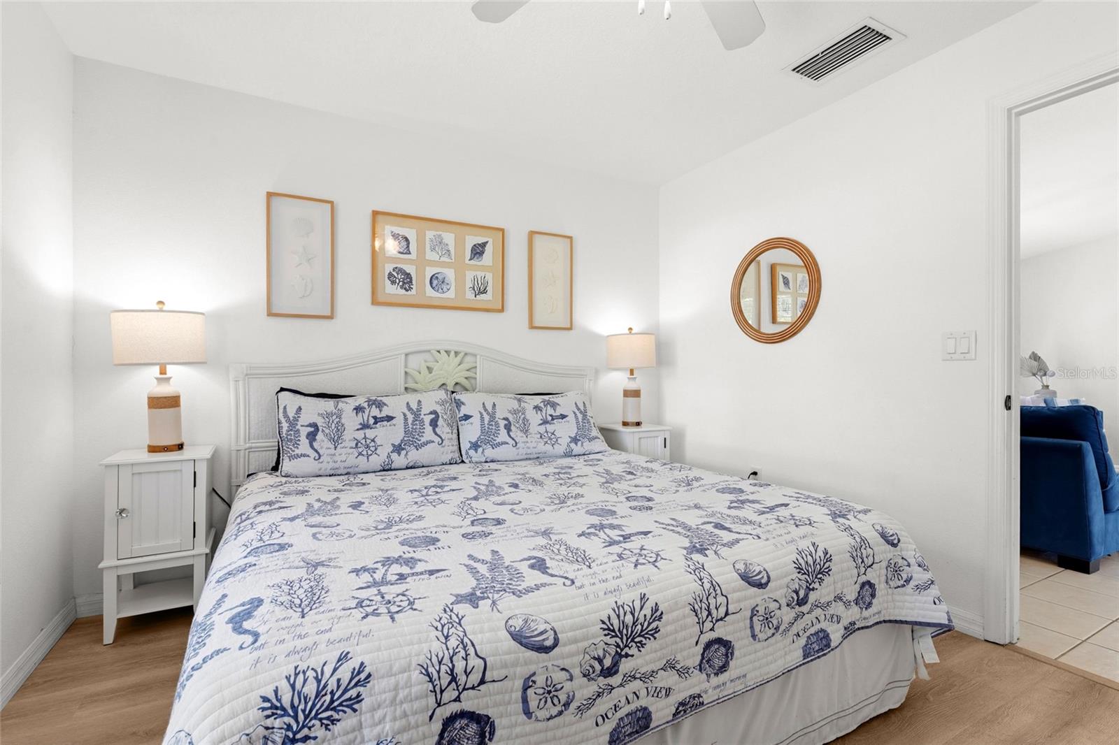 SOUTH VENICE - Residential